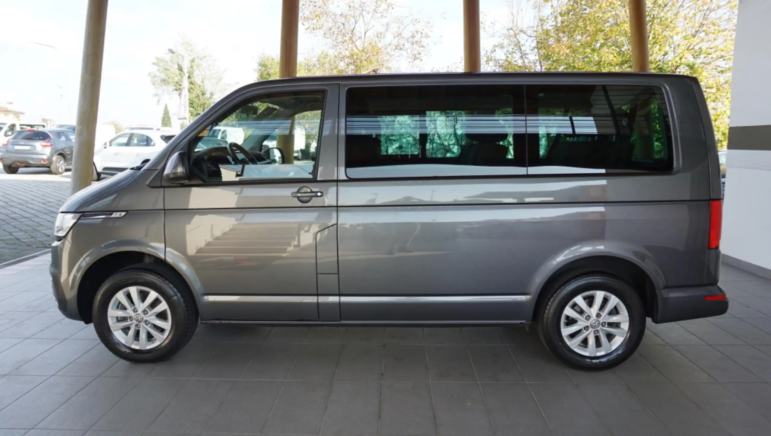 Volkswagen - T6.1 Caravelle