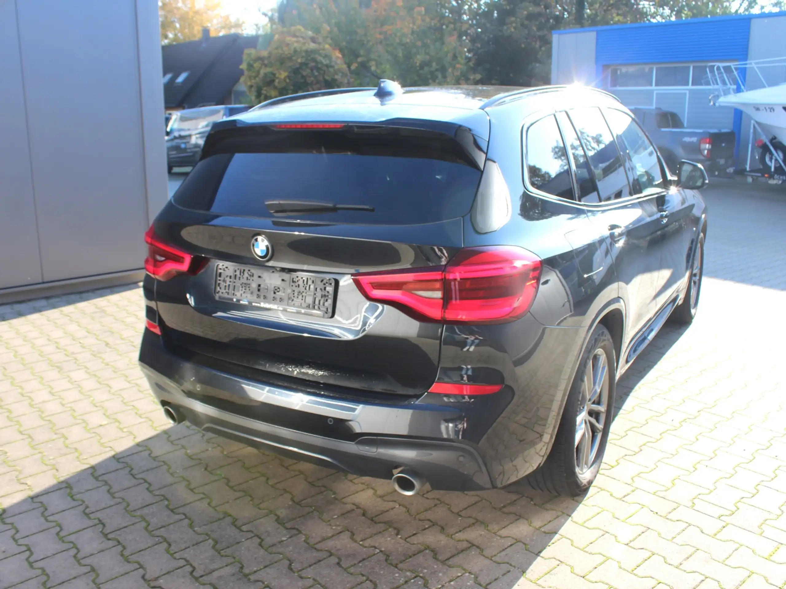 BMW - X3