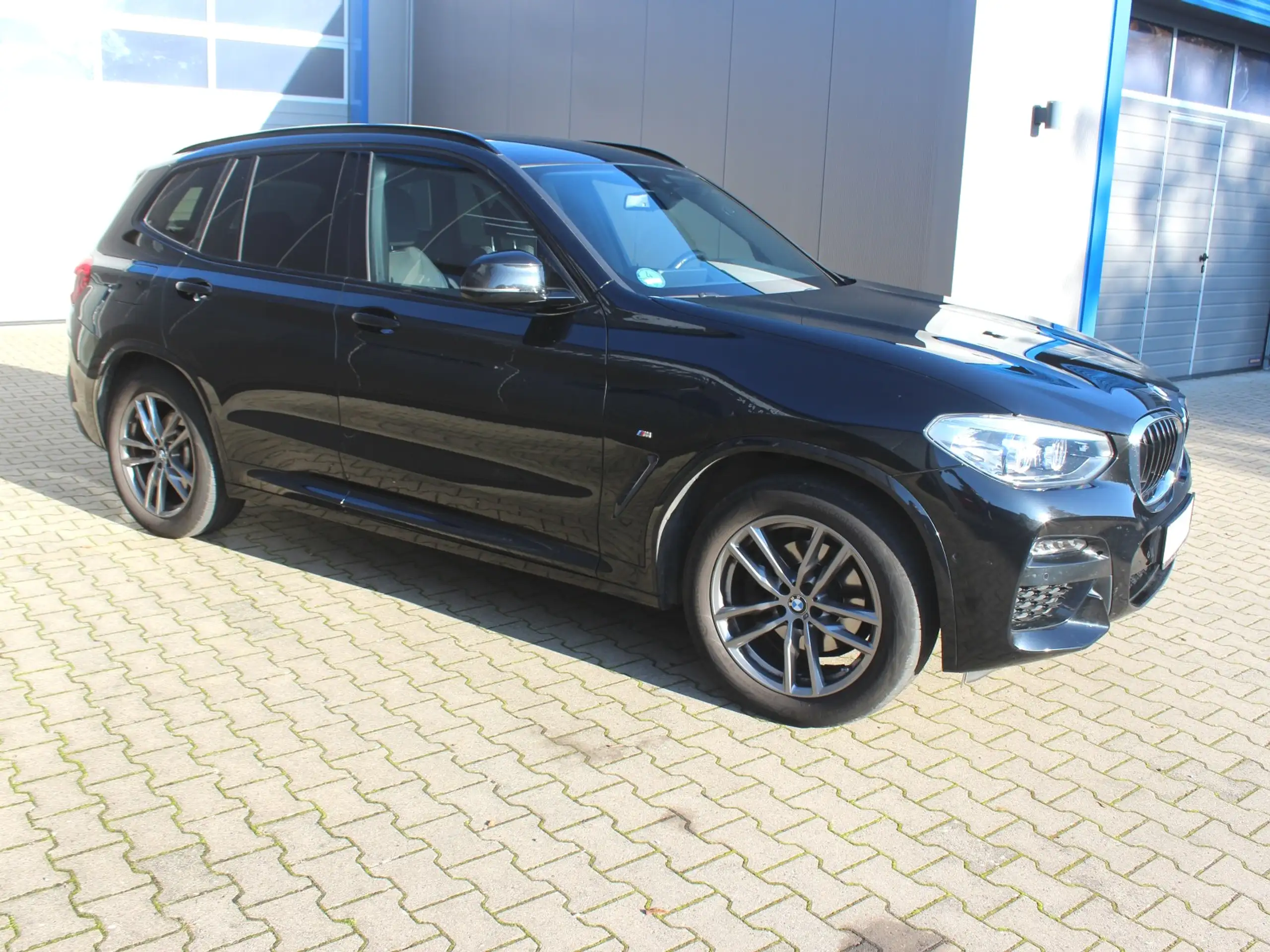 BMW - X3