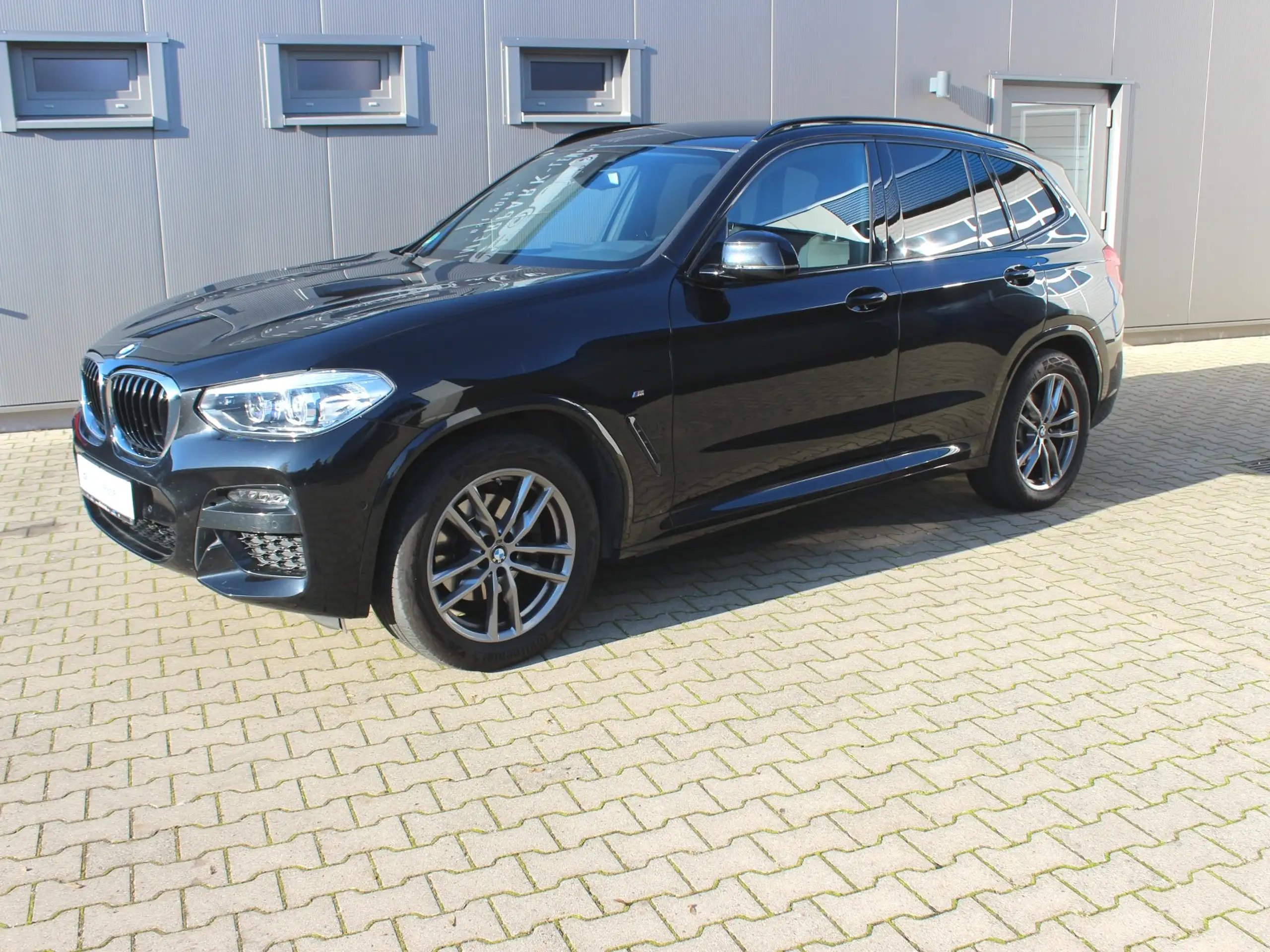 BMW - X3