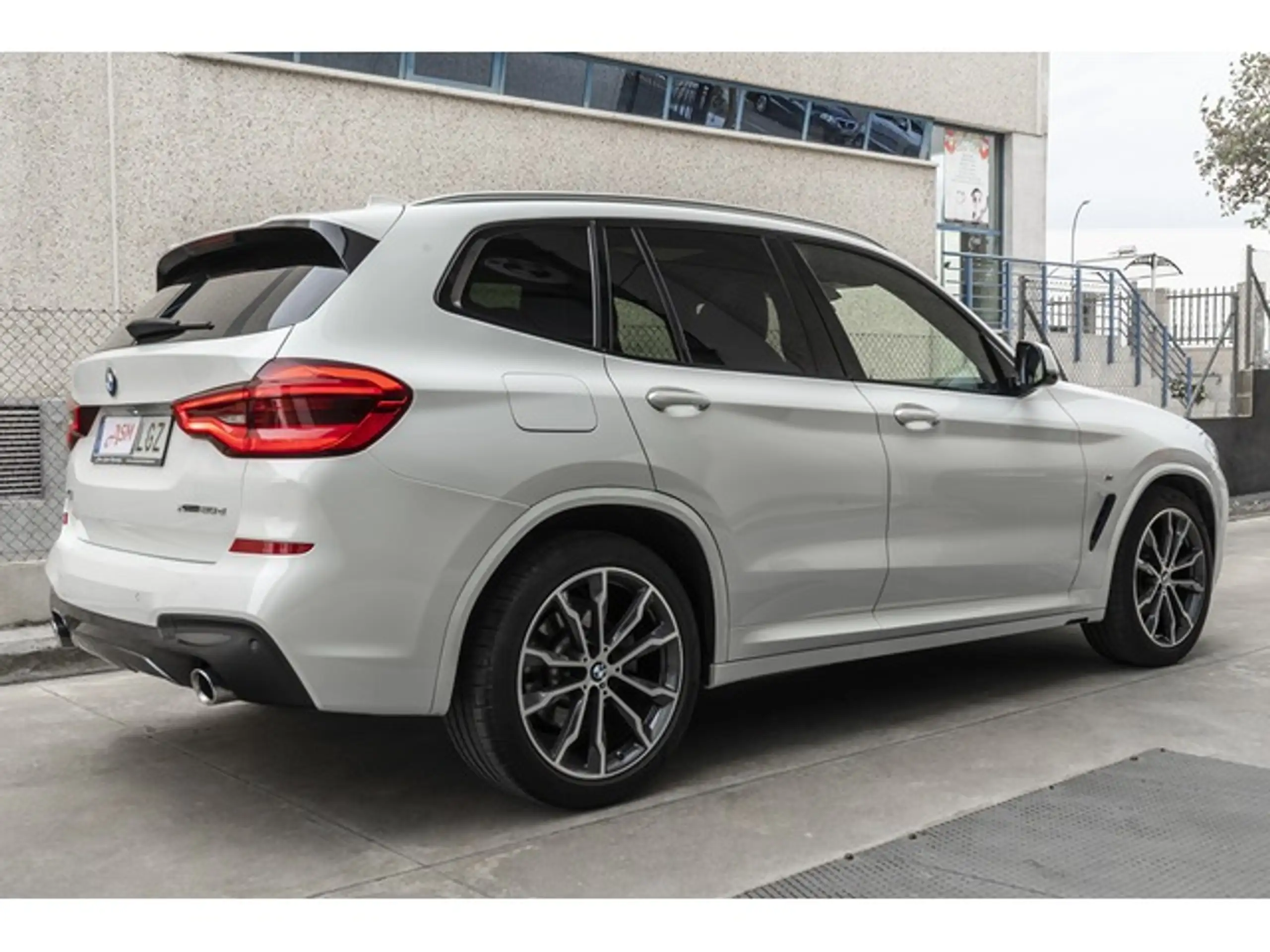 BMW - X3