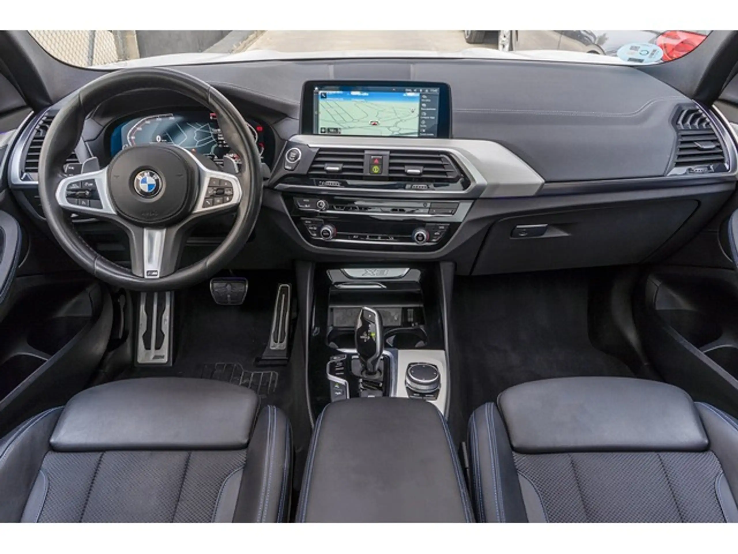 BMW - X3