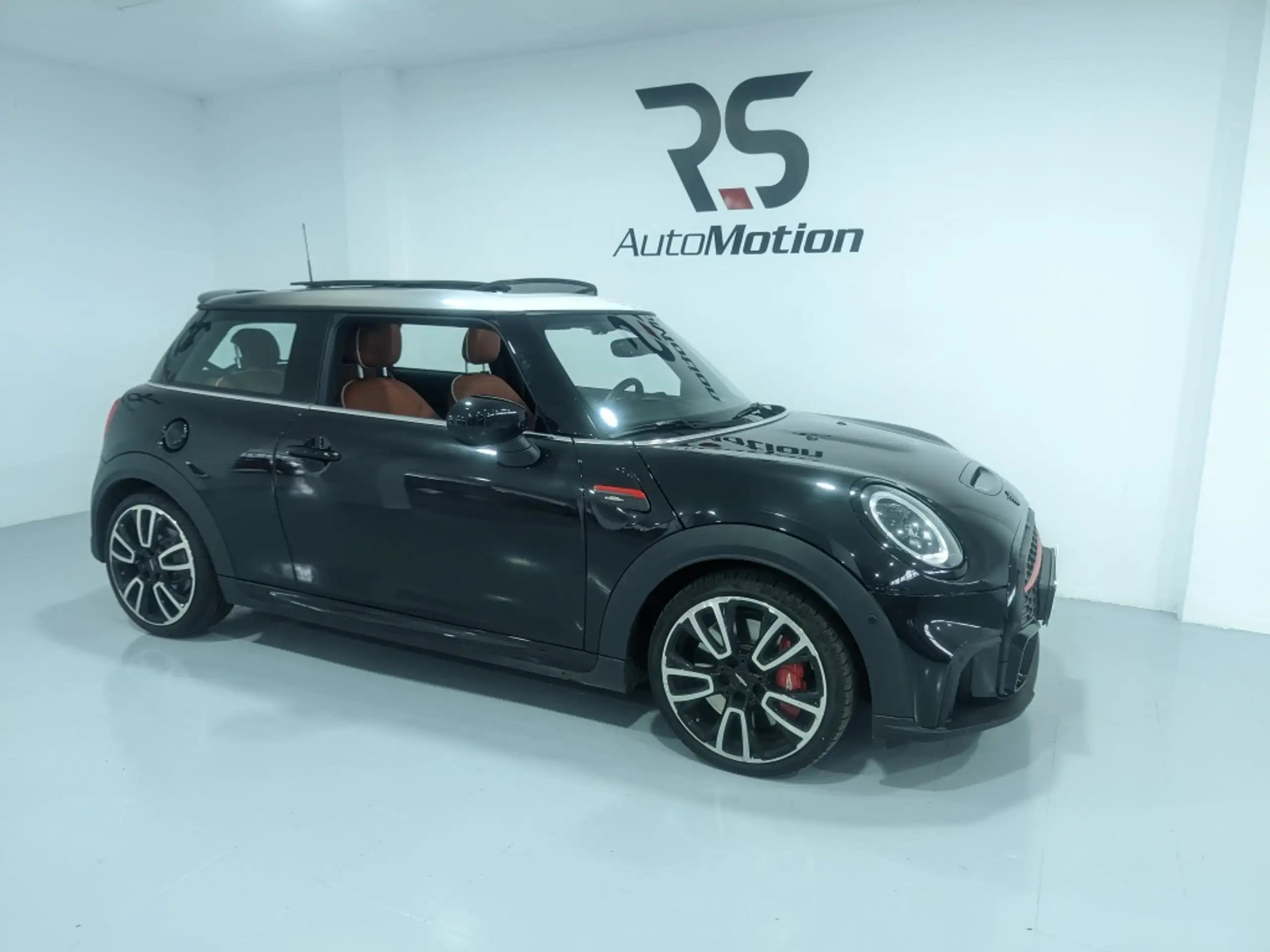 MINI - John Cooper Works Cabrio