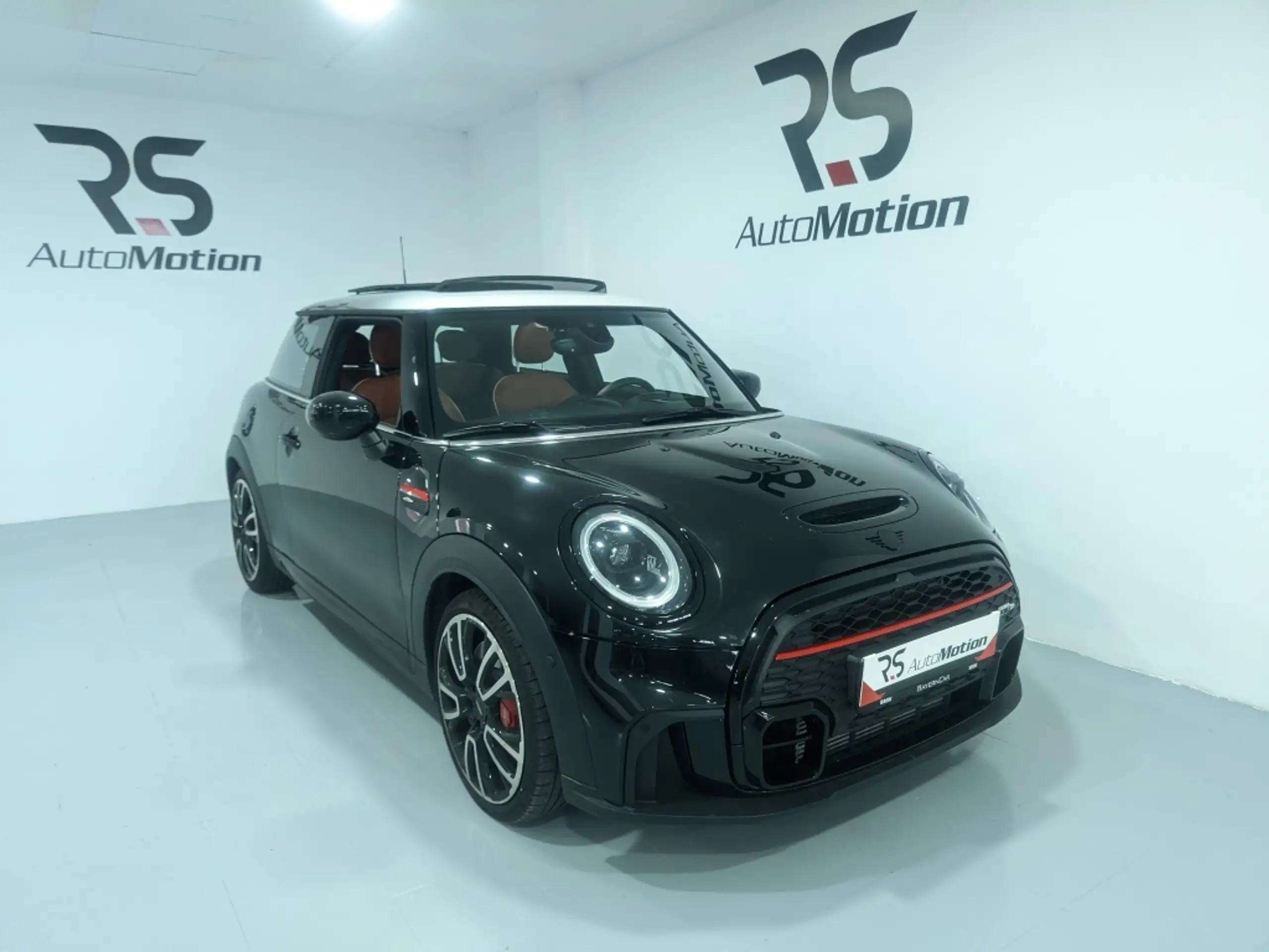 MINI - John Cooper Works Cabrio