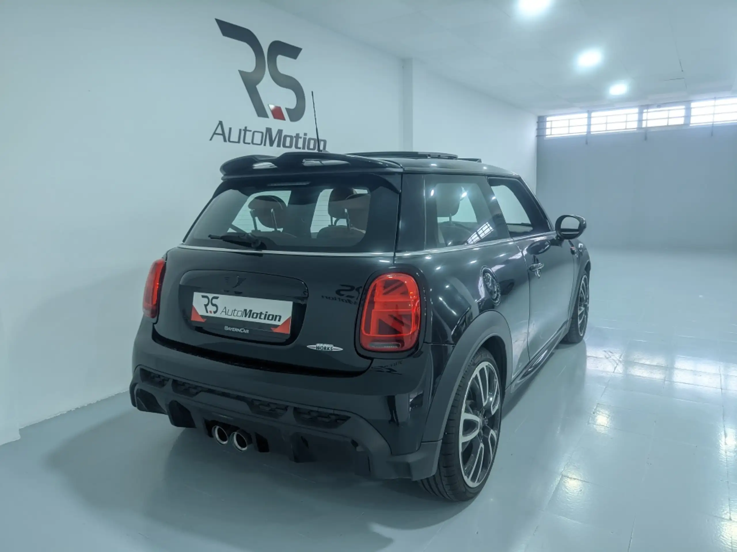 MINI - John Cooper Works Cabrio