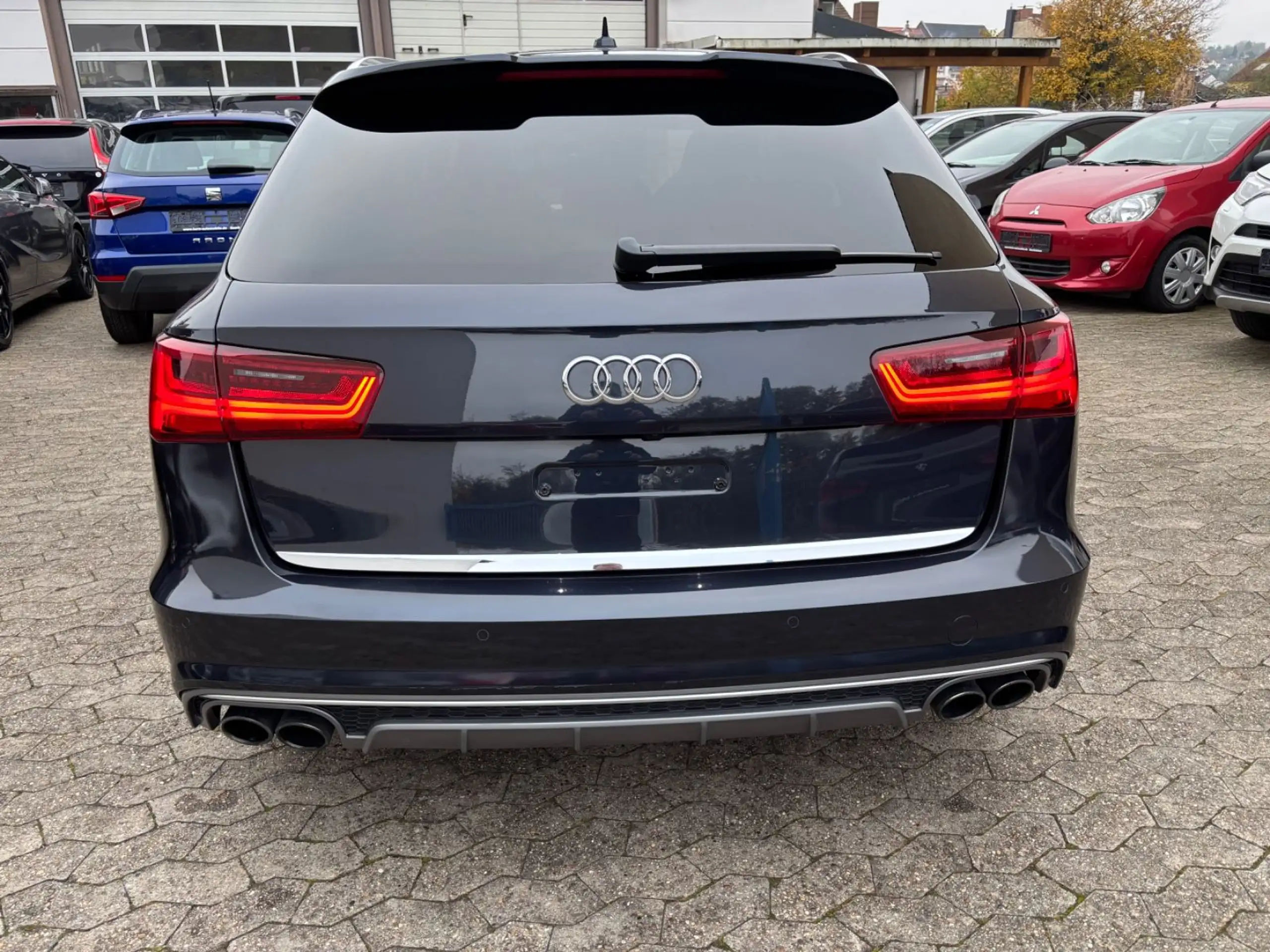 Audi - S6