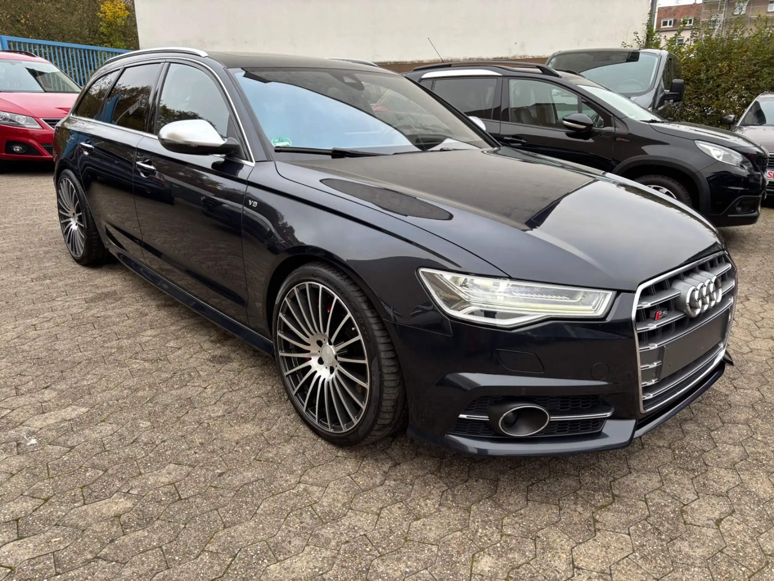 Audi - S6