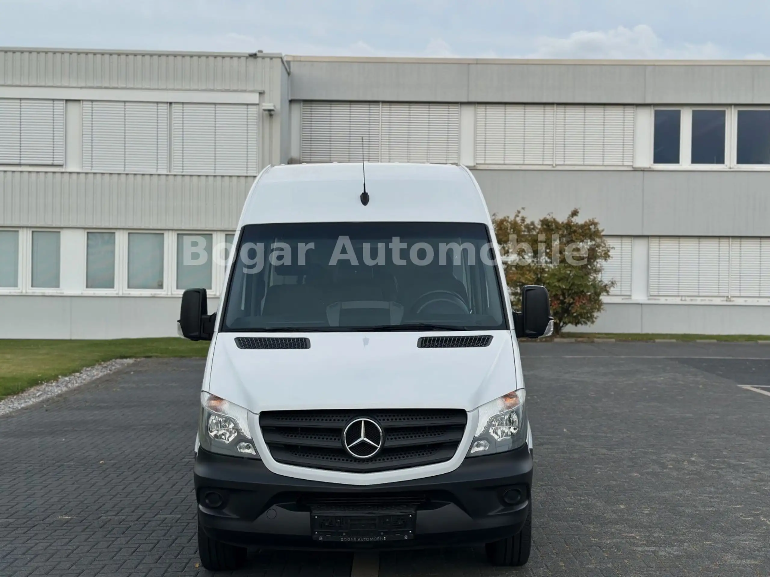 Mercedes-Benz - Sprinter