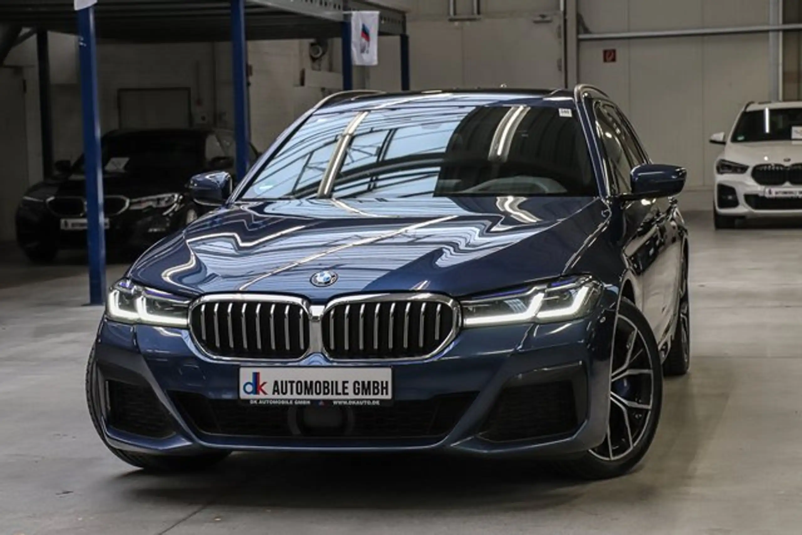 BMW - 530