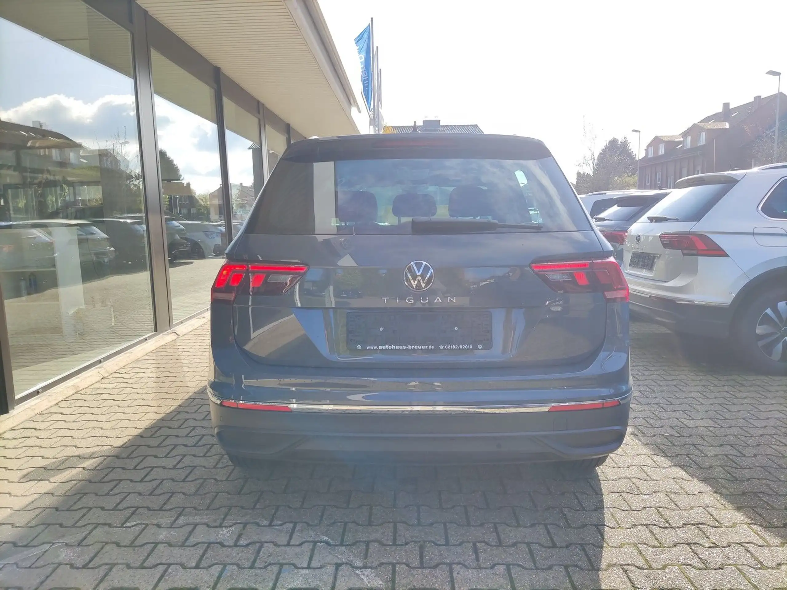 Volkswagen - Tiguan