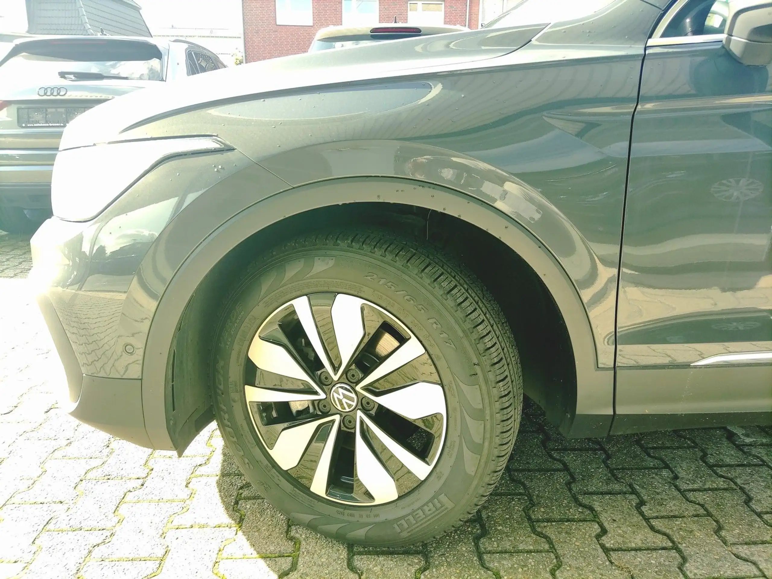 Volkswagen - Tiguan