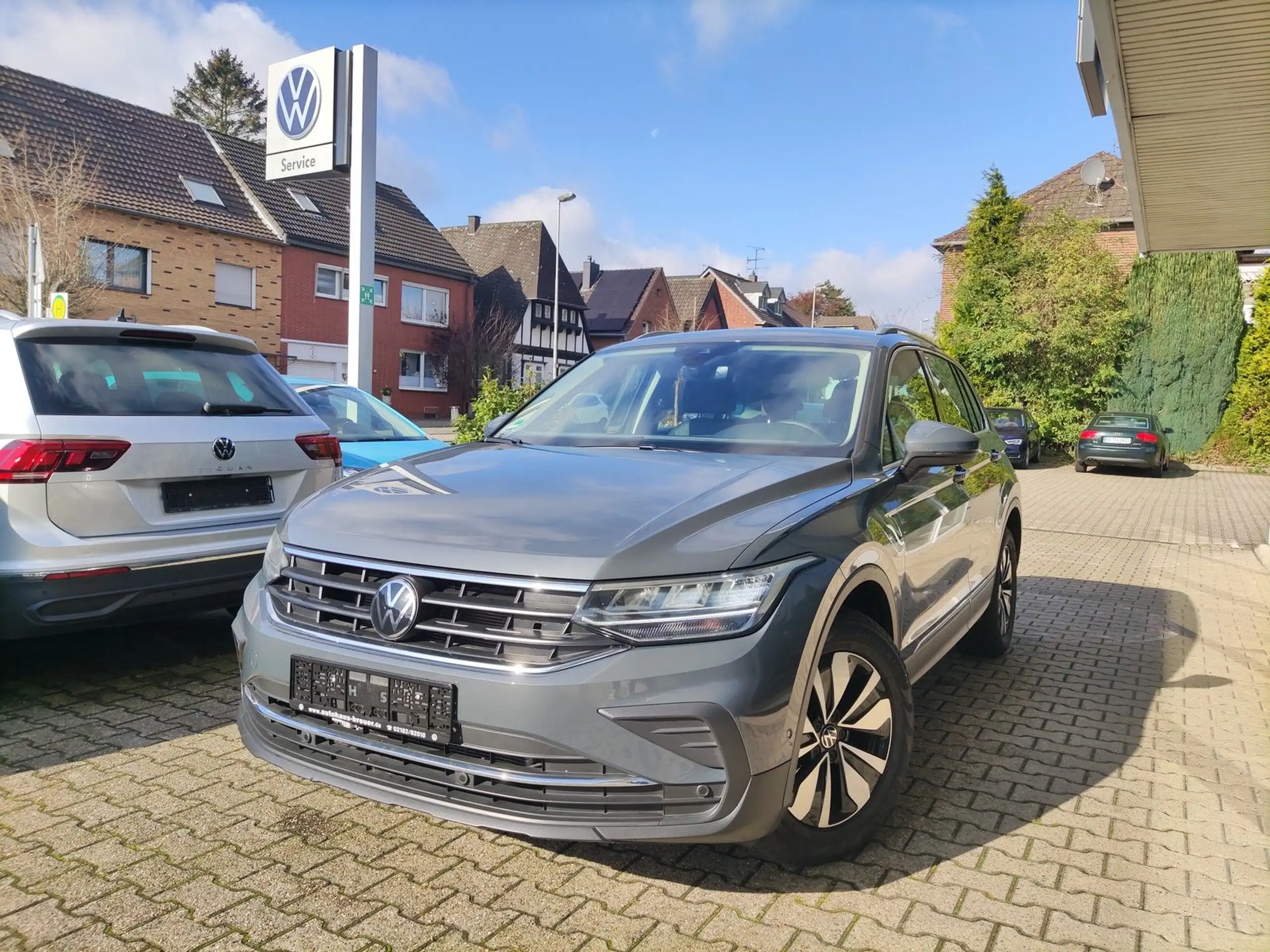 Volkswagen - Tiguan