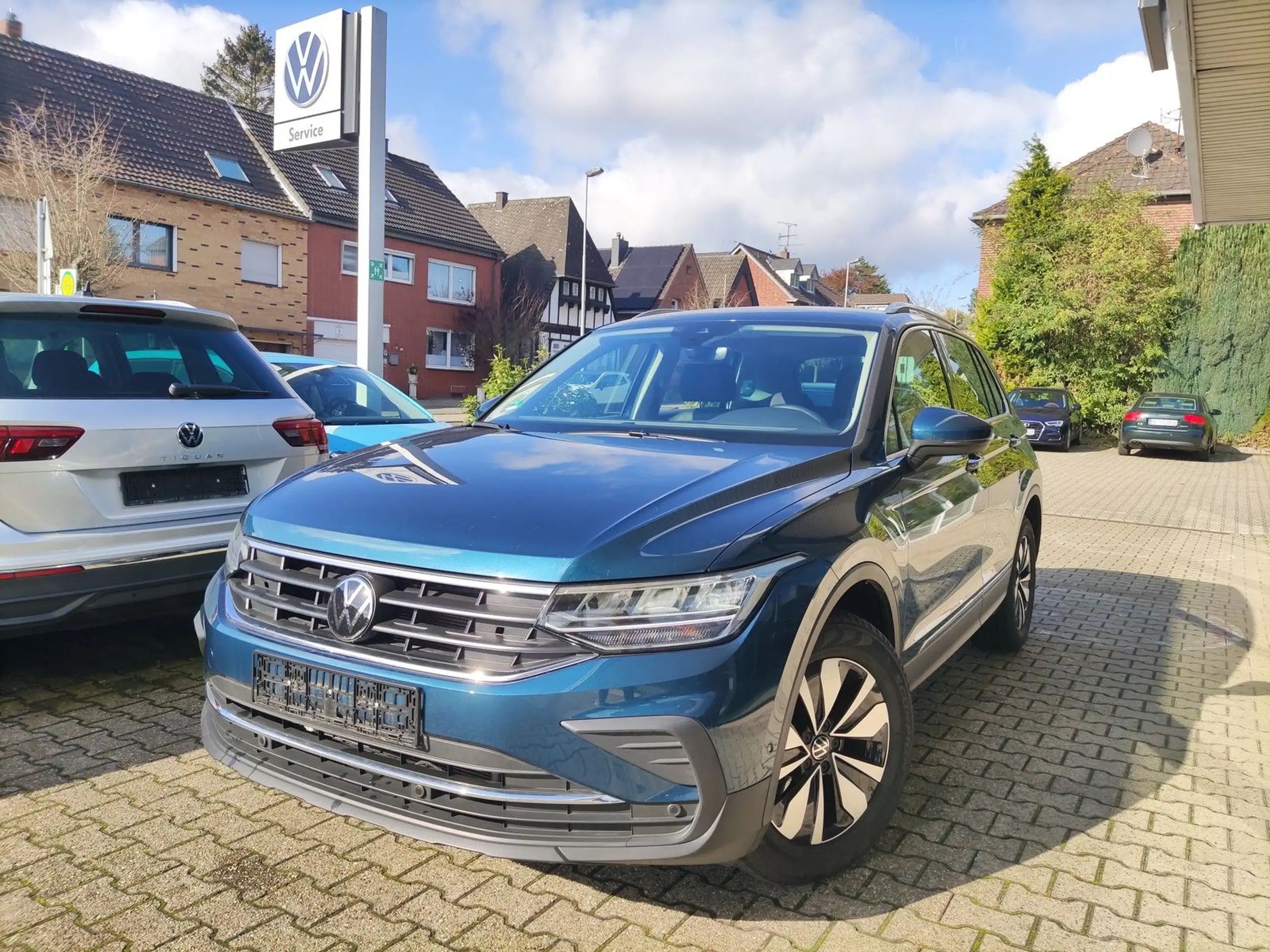 Volkswagen - Tiguan