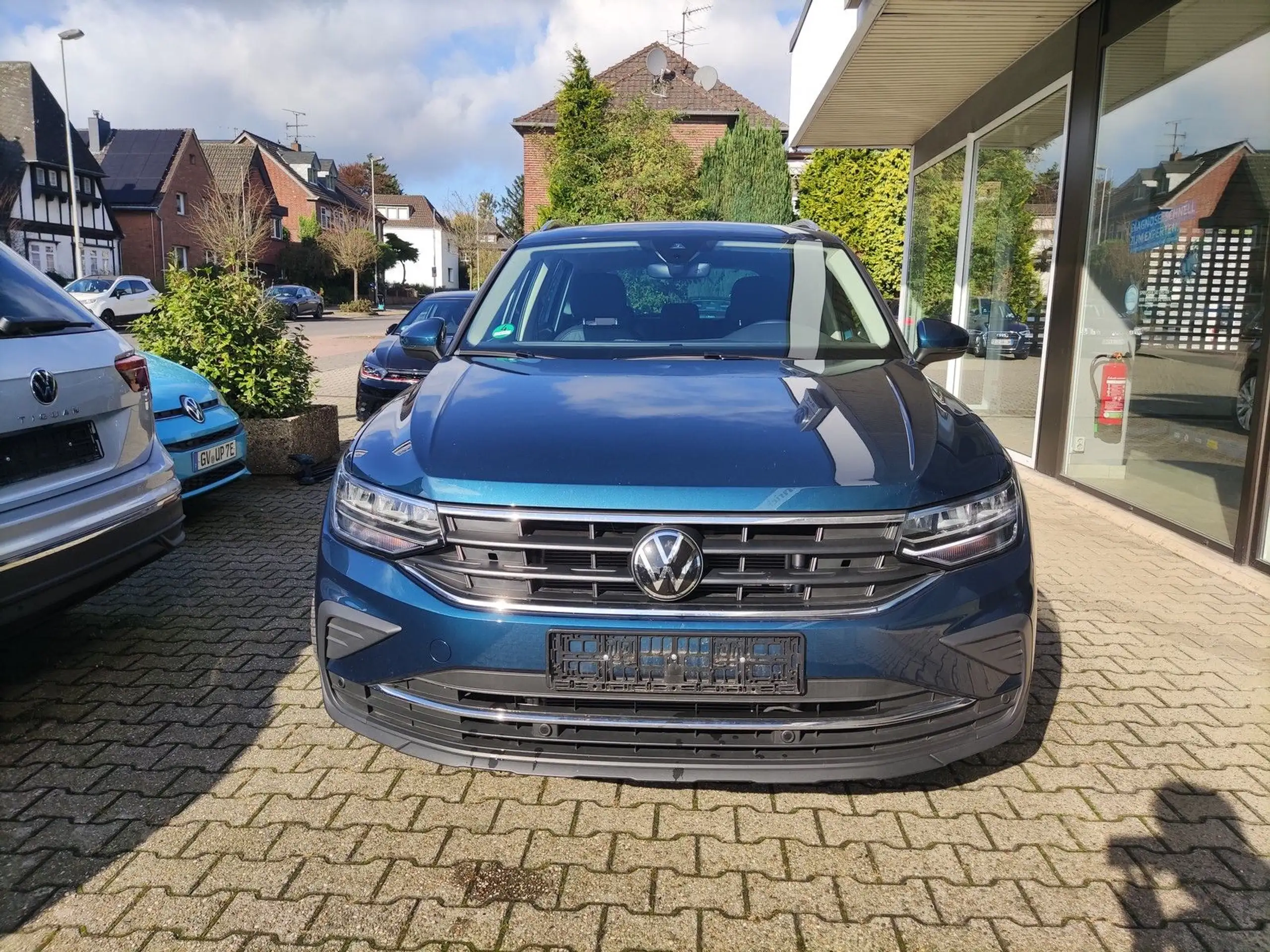 Volkswagen - Tiguan