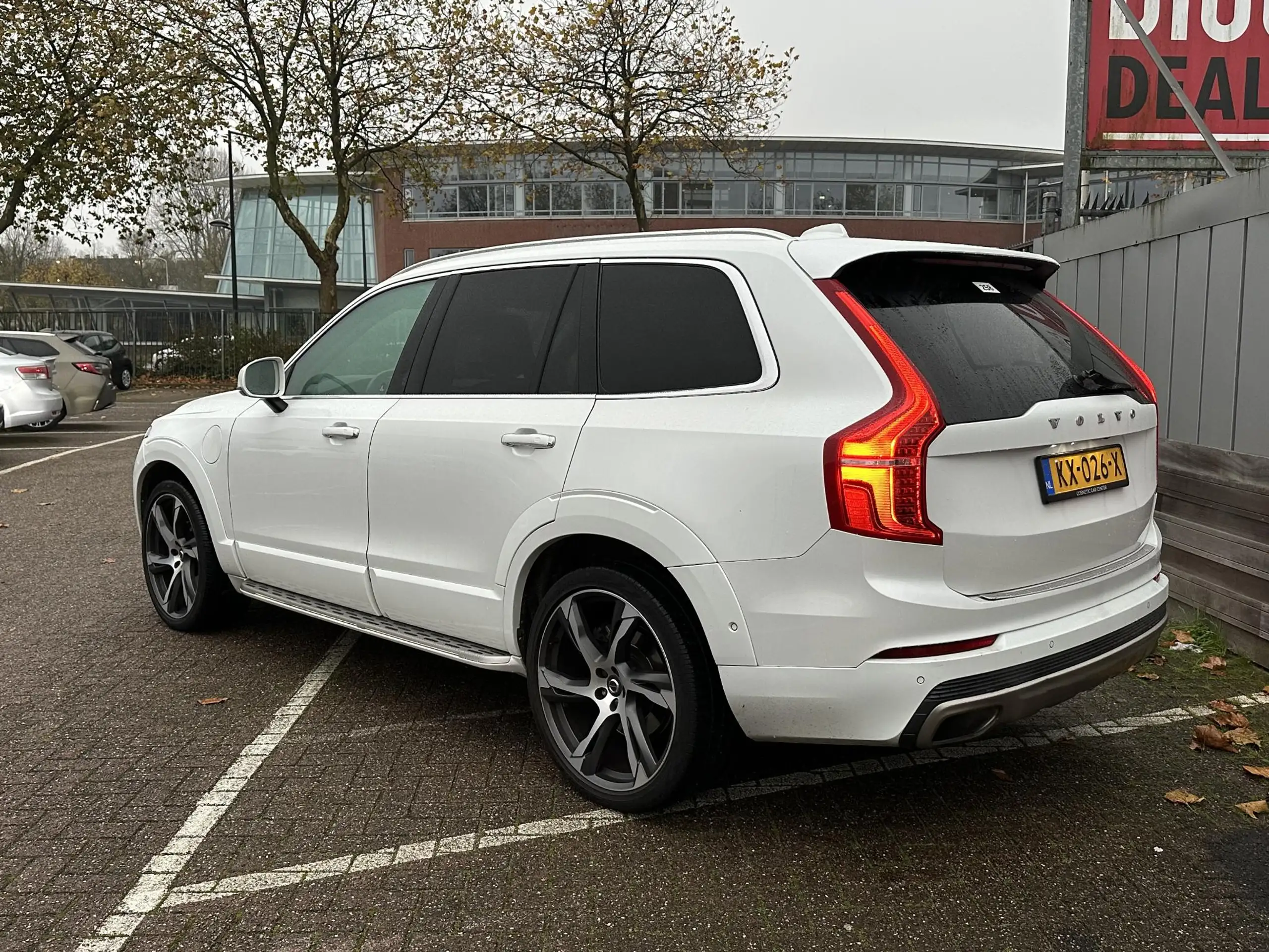 Volvo - XC90