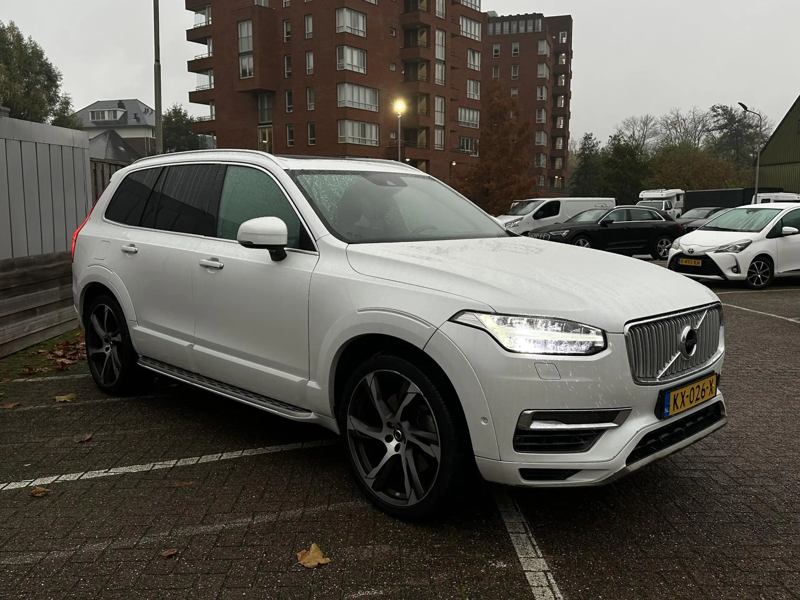 Volvo - XC90