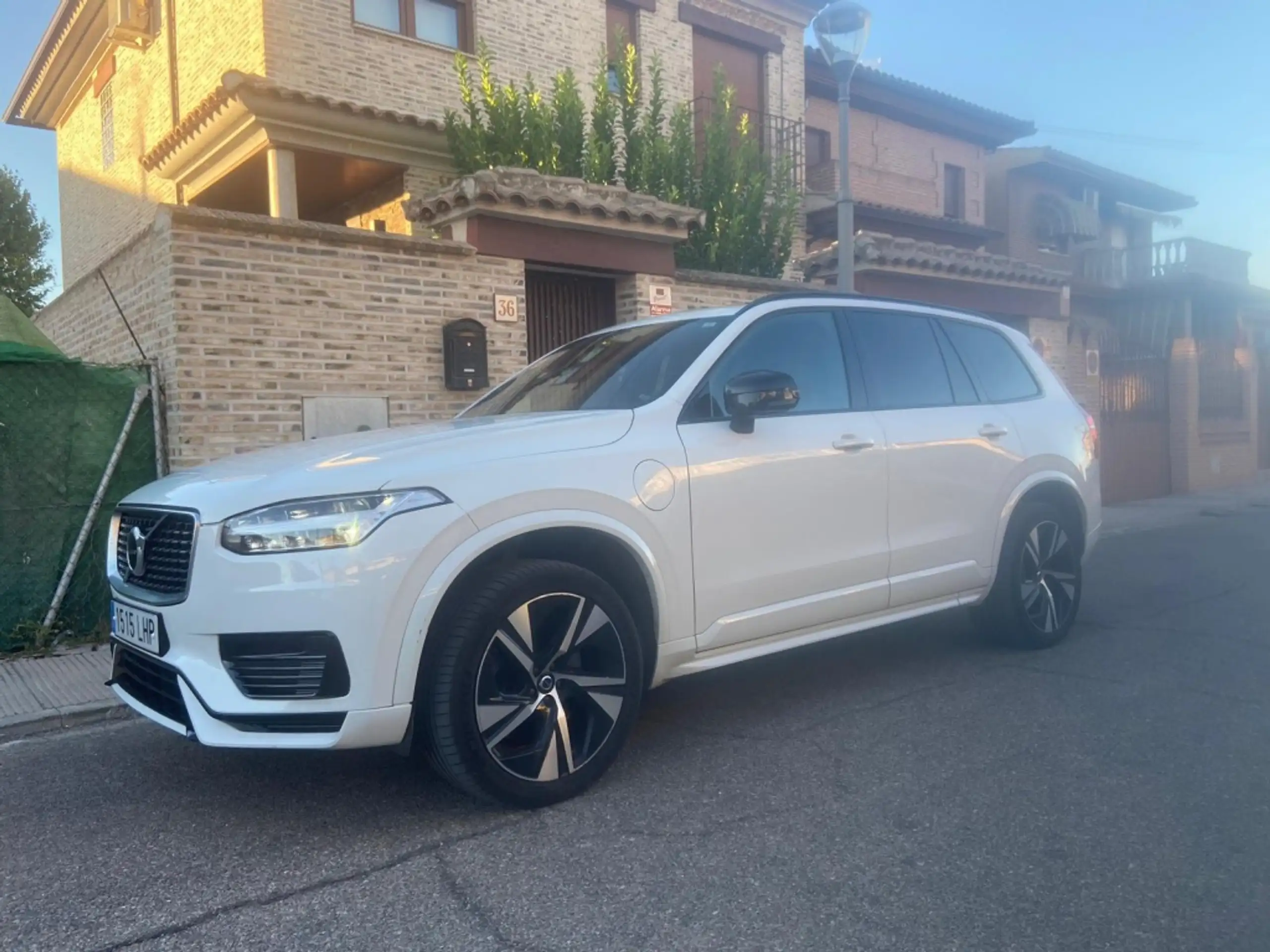 Volvo - XC90