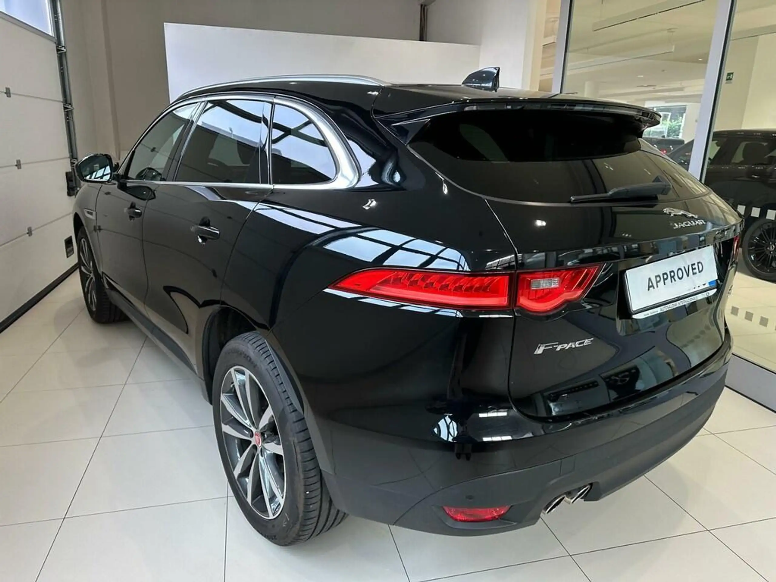 Jaguar - F-Pace