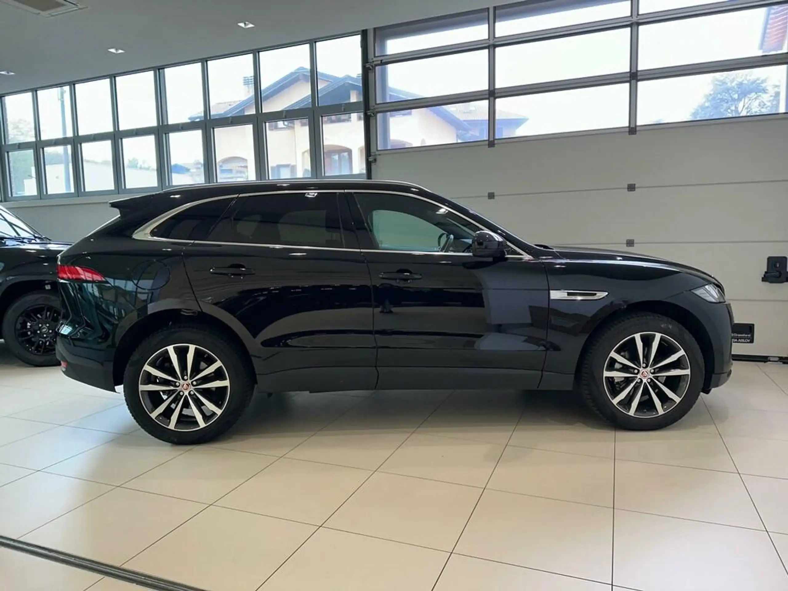 Jaguar - F-Pace