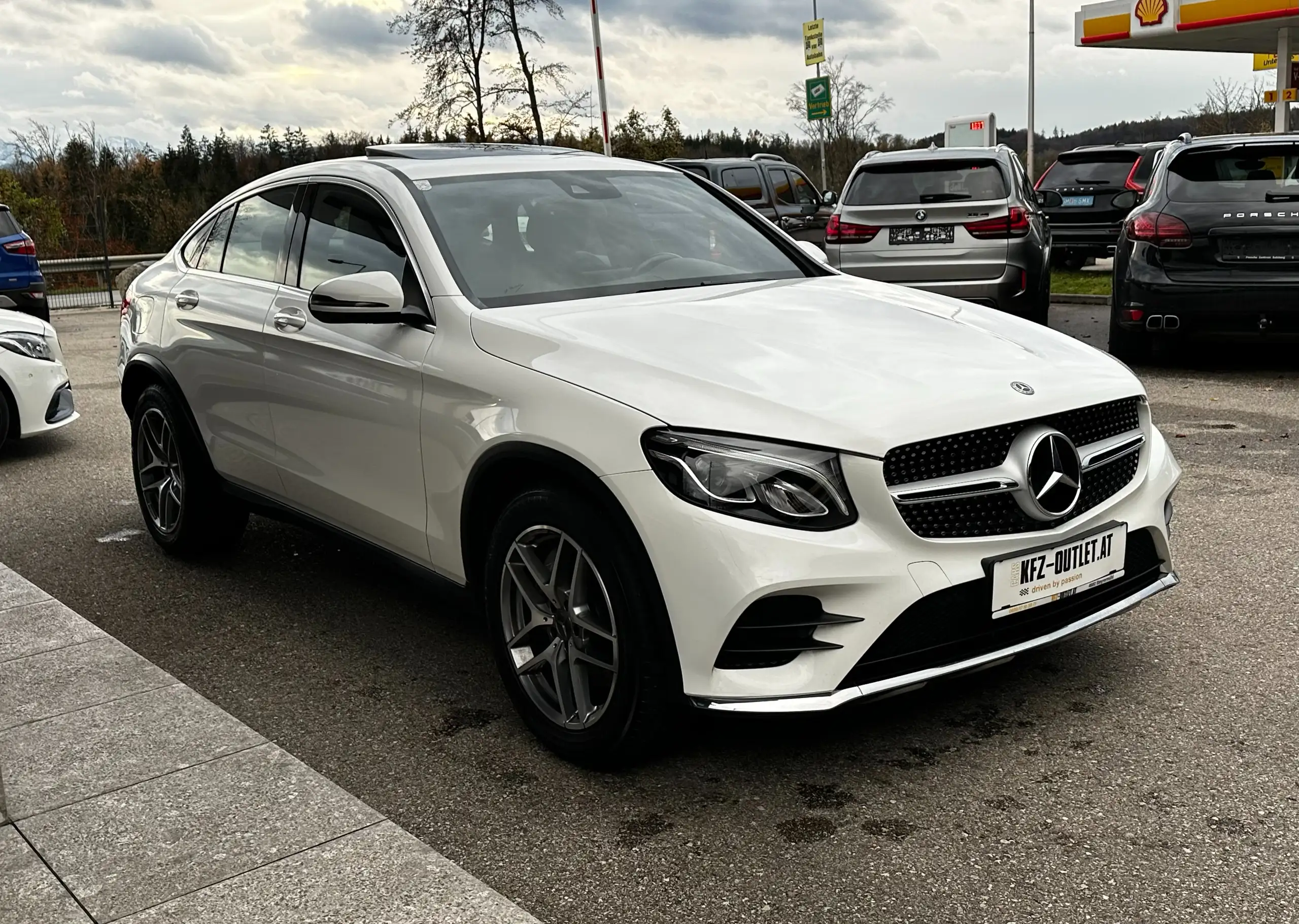 Mercedes-Benz - GLC 250