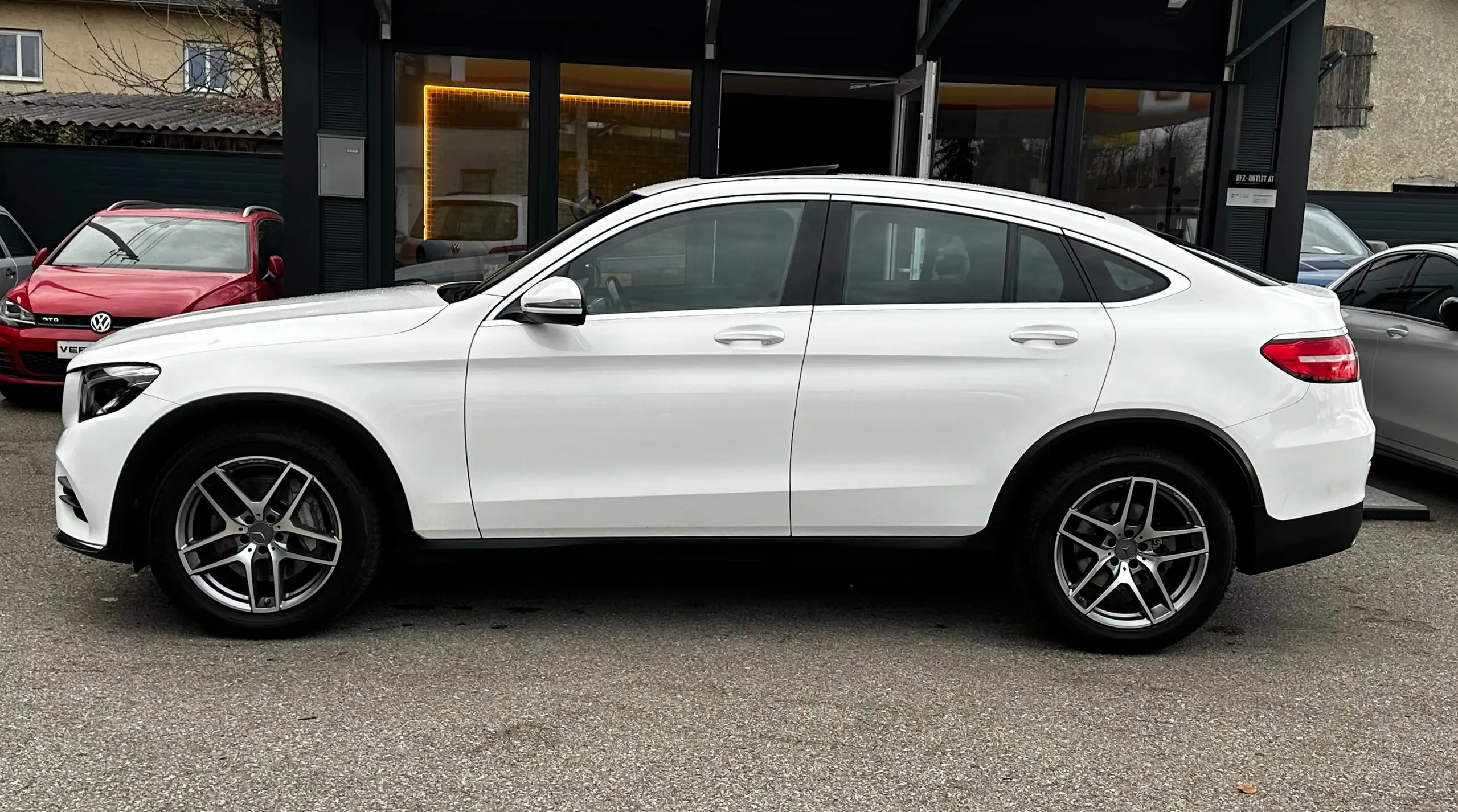 Mercedes-Benz - GLC 250