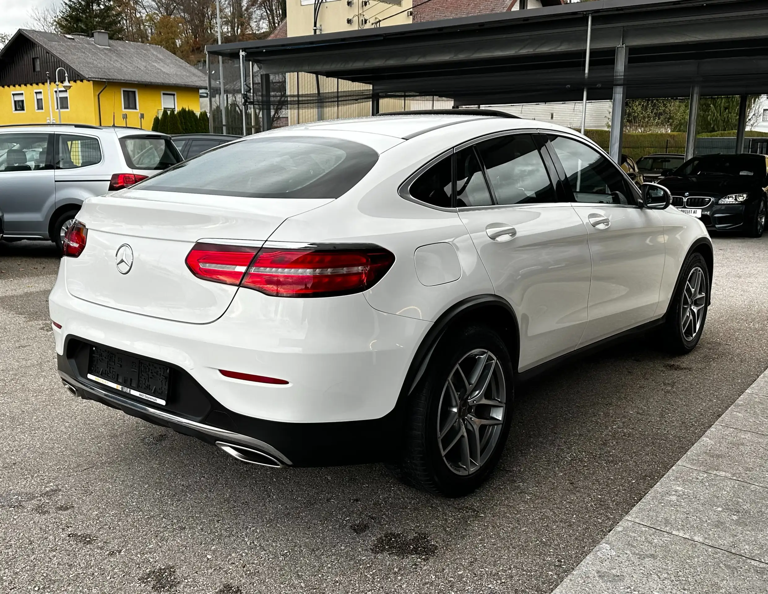 Mercedes-Benz - GLC 250