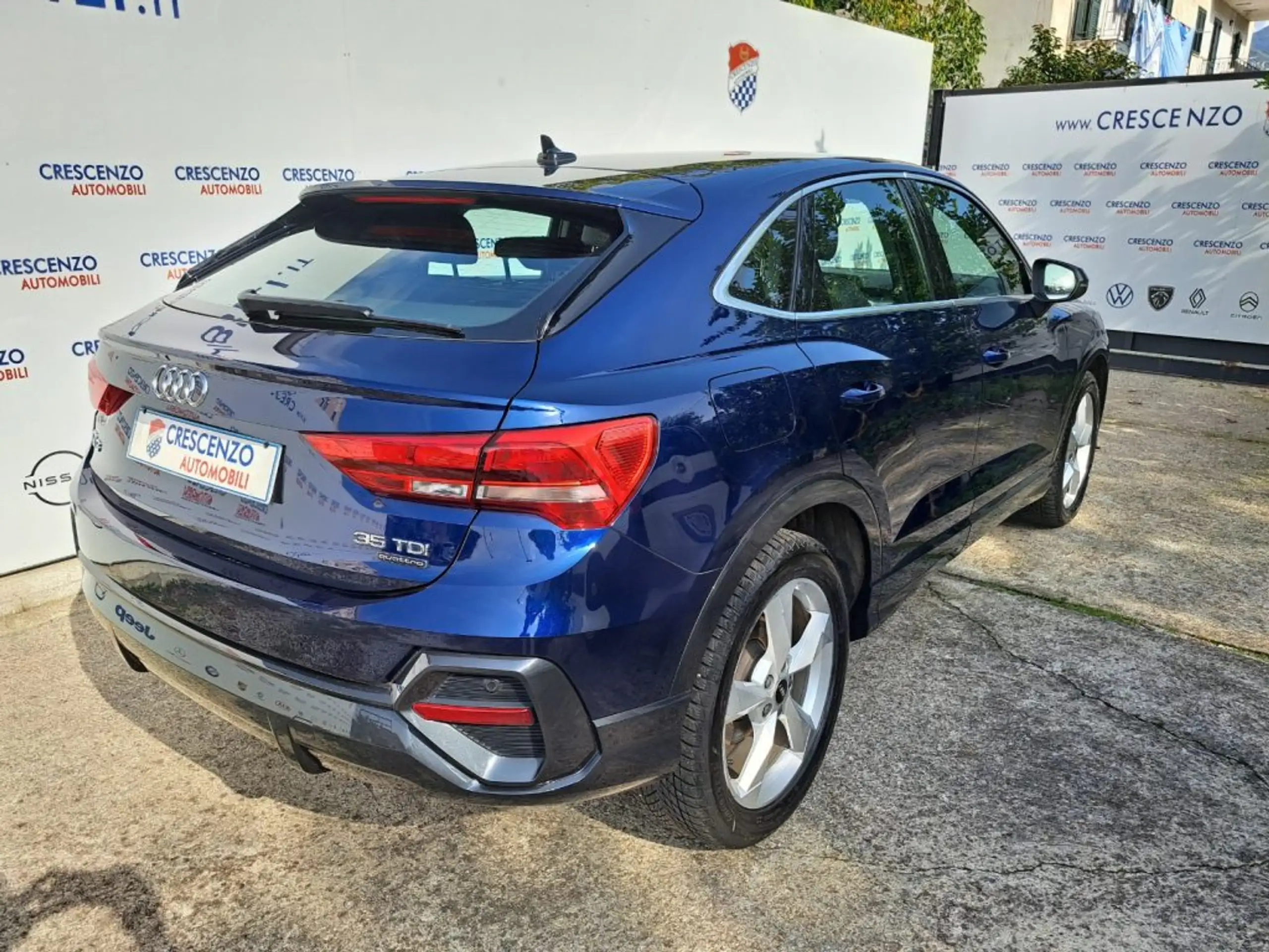 Audi - Q3