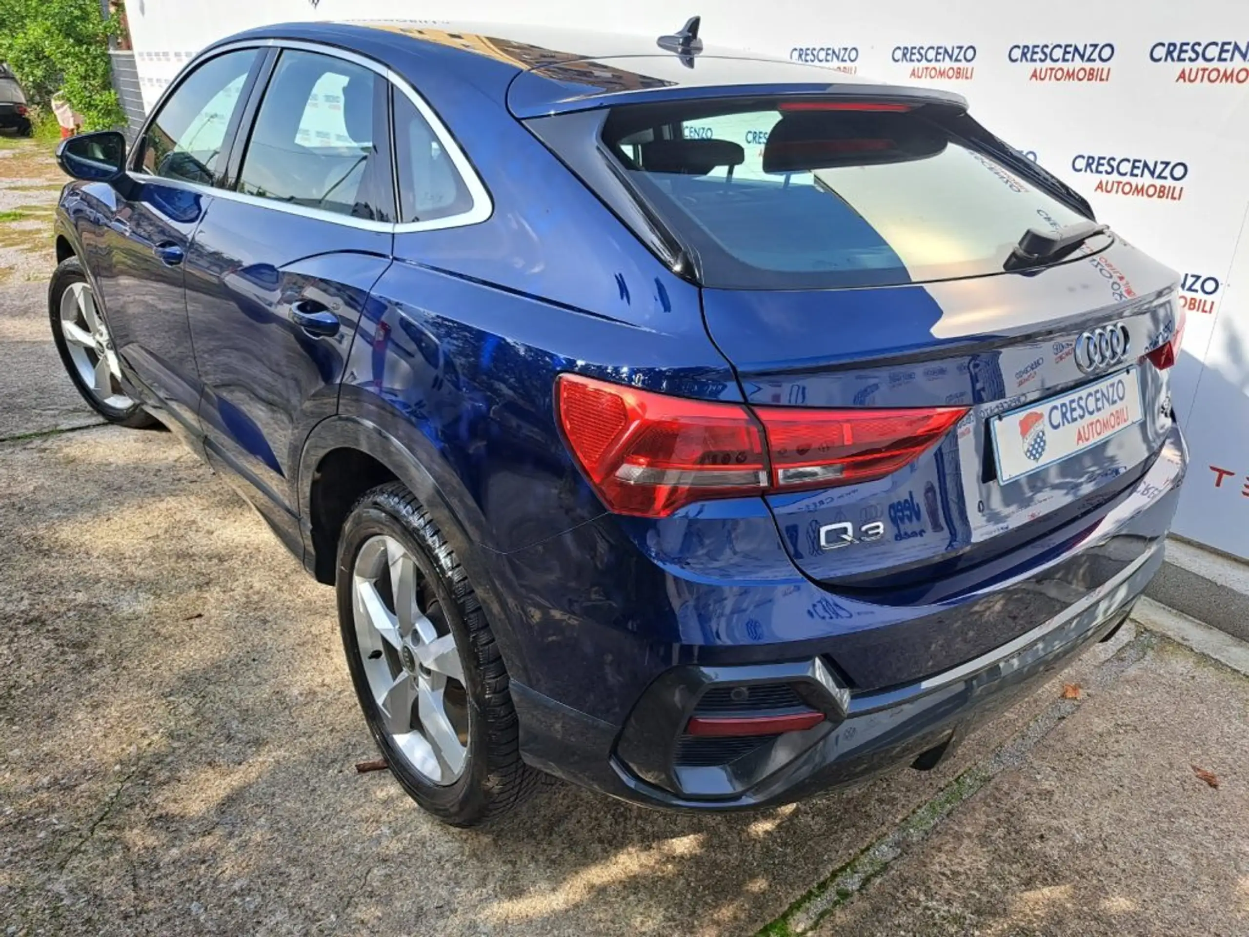 Audi - Q3