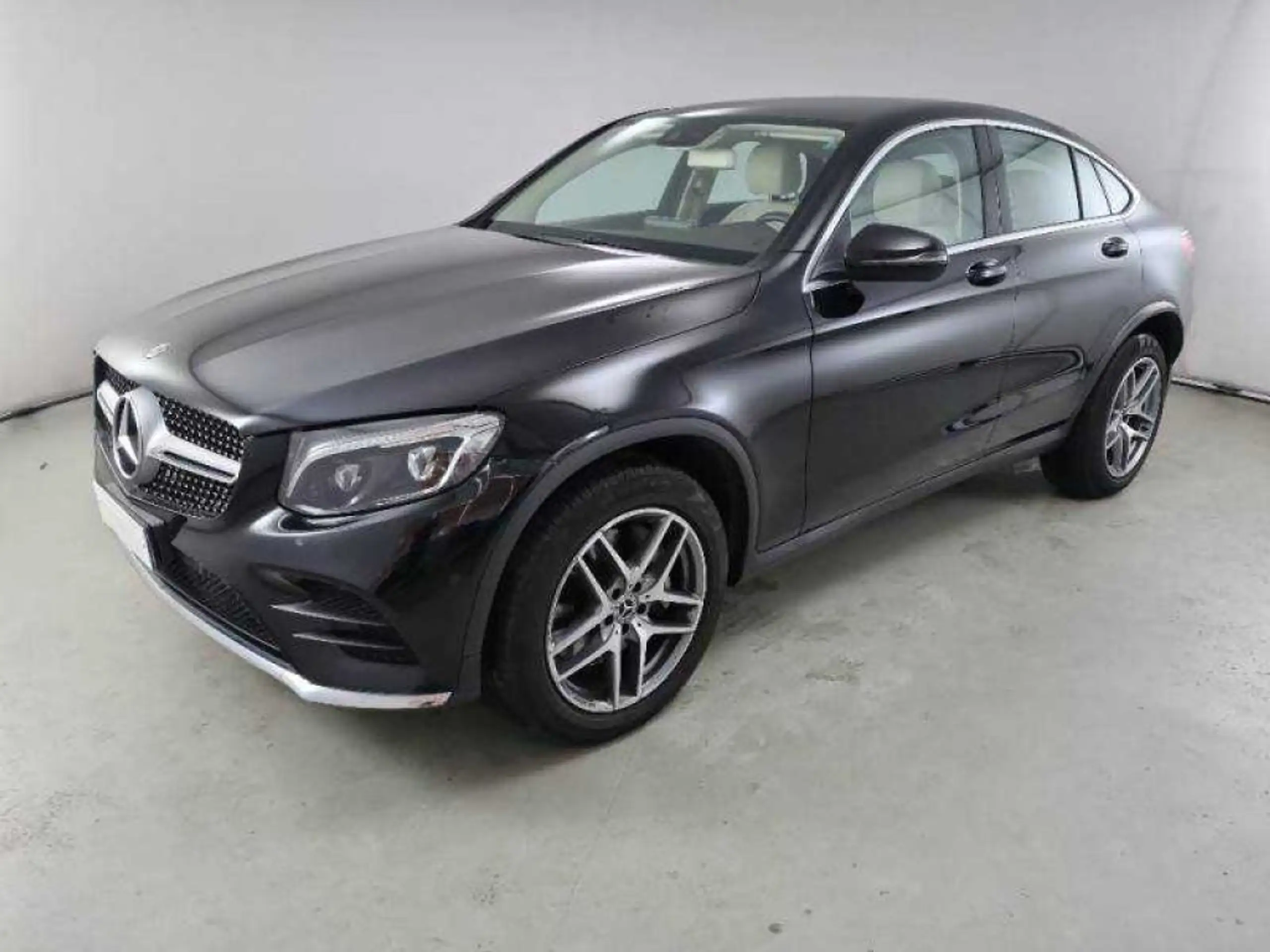 Mercedes-Benz - GLC 250