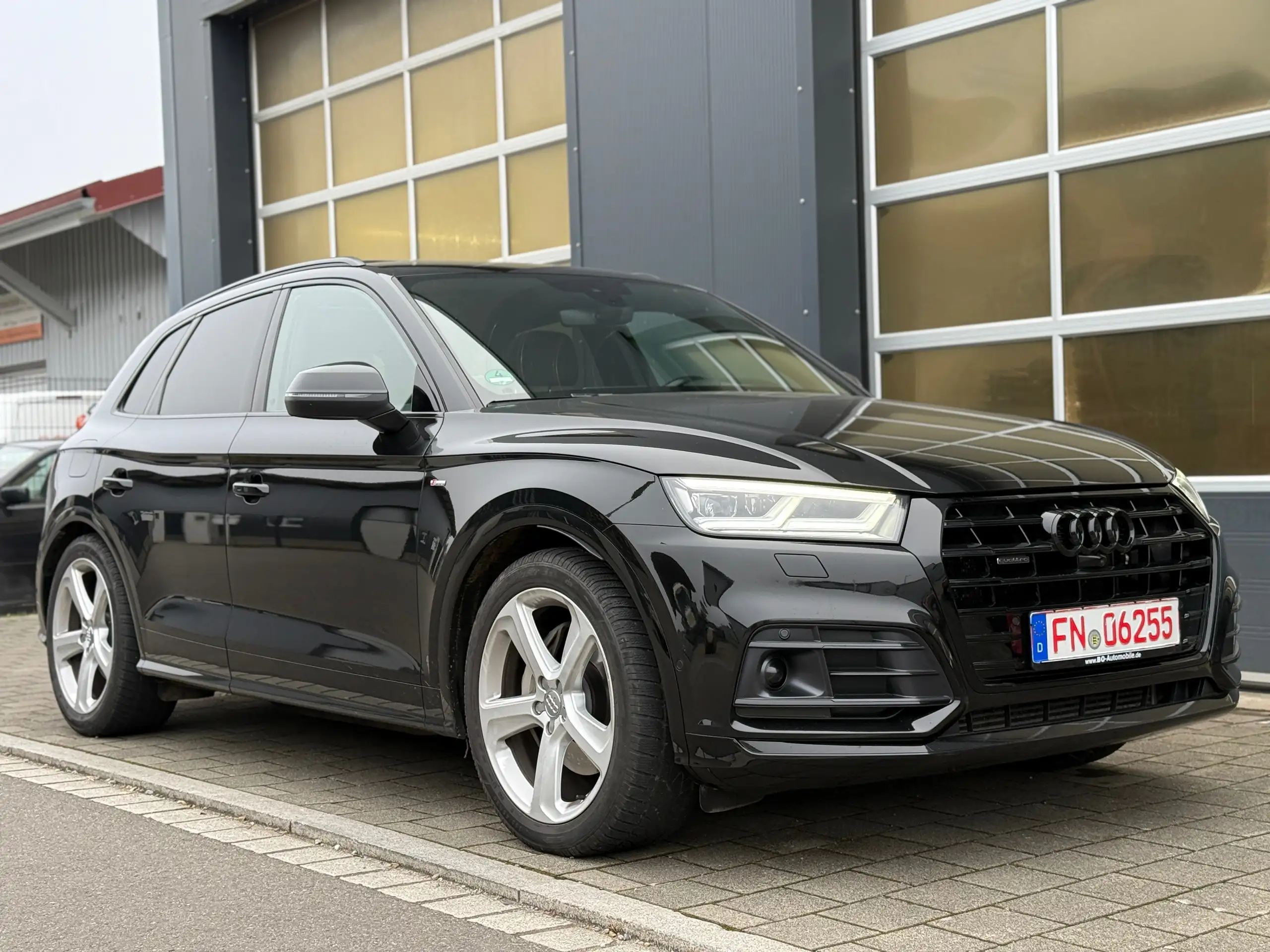 Audi - Q5