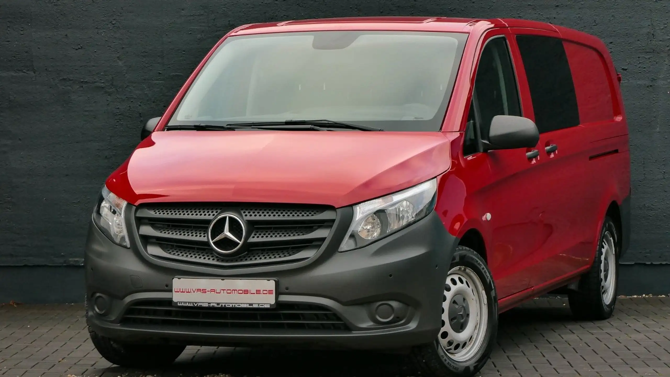 Mercedes-Benz - Vito