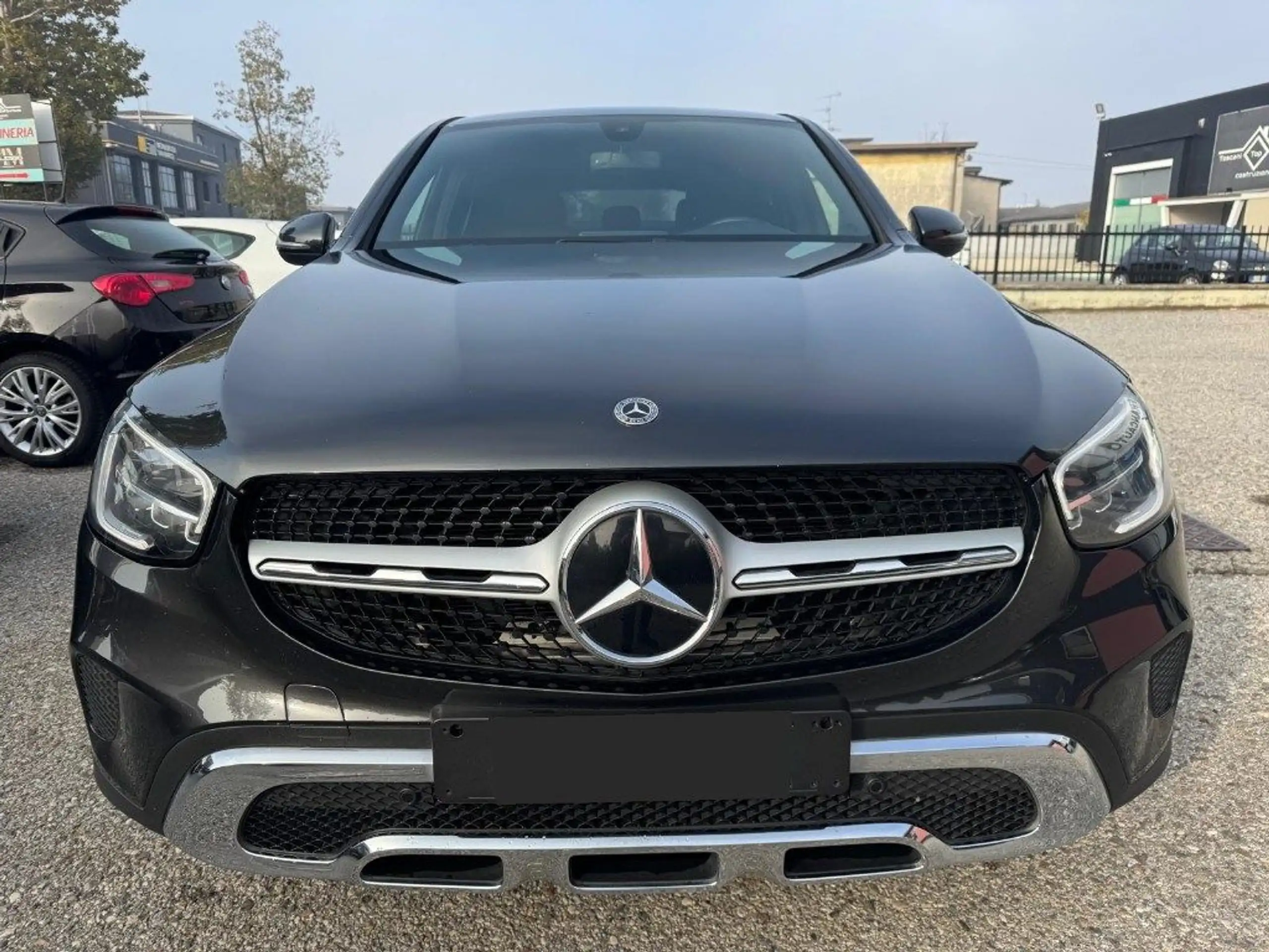 Mercedes-Benz - GLC 220