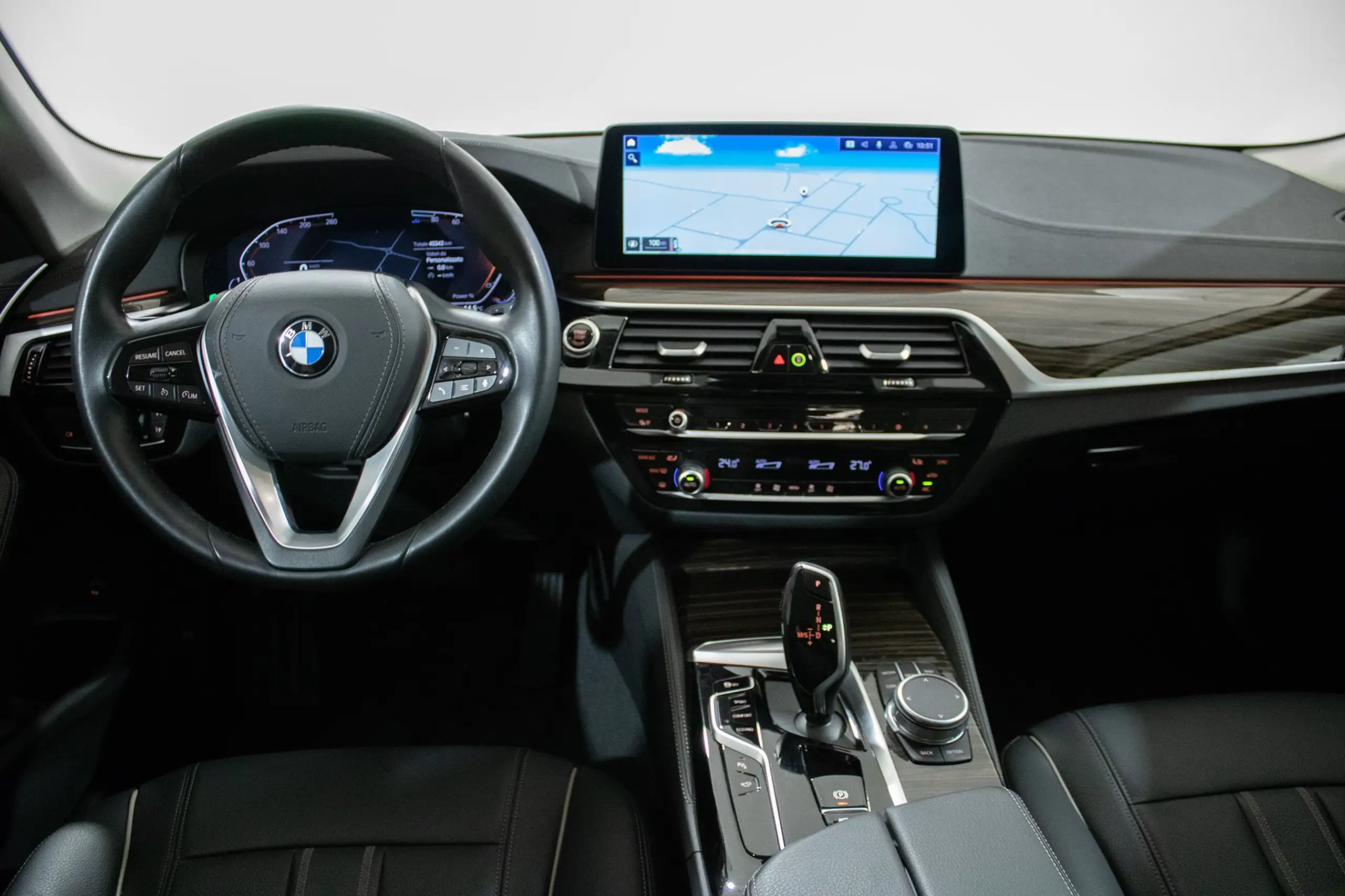 BMW - 520