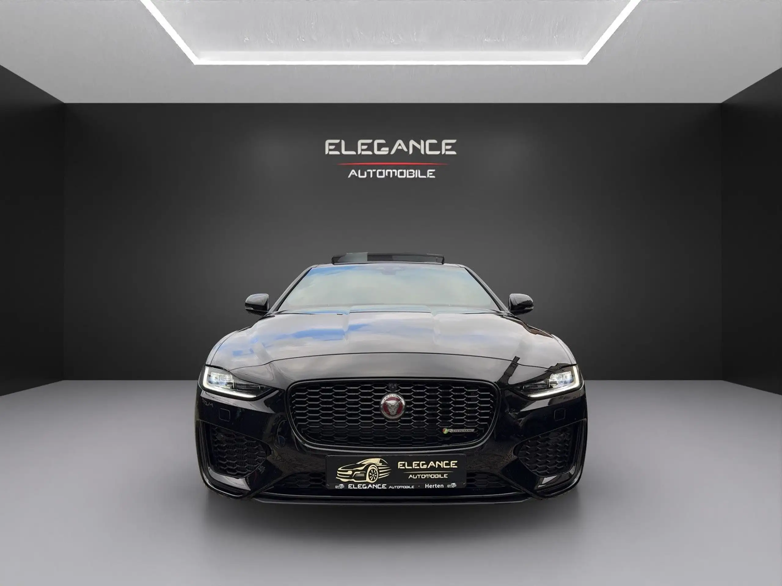 Jaguar - XE