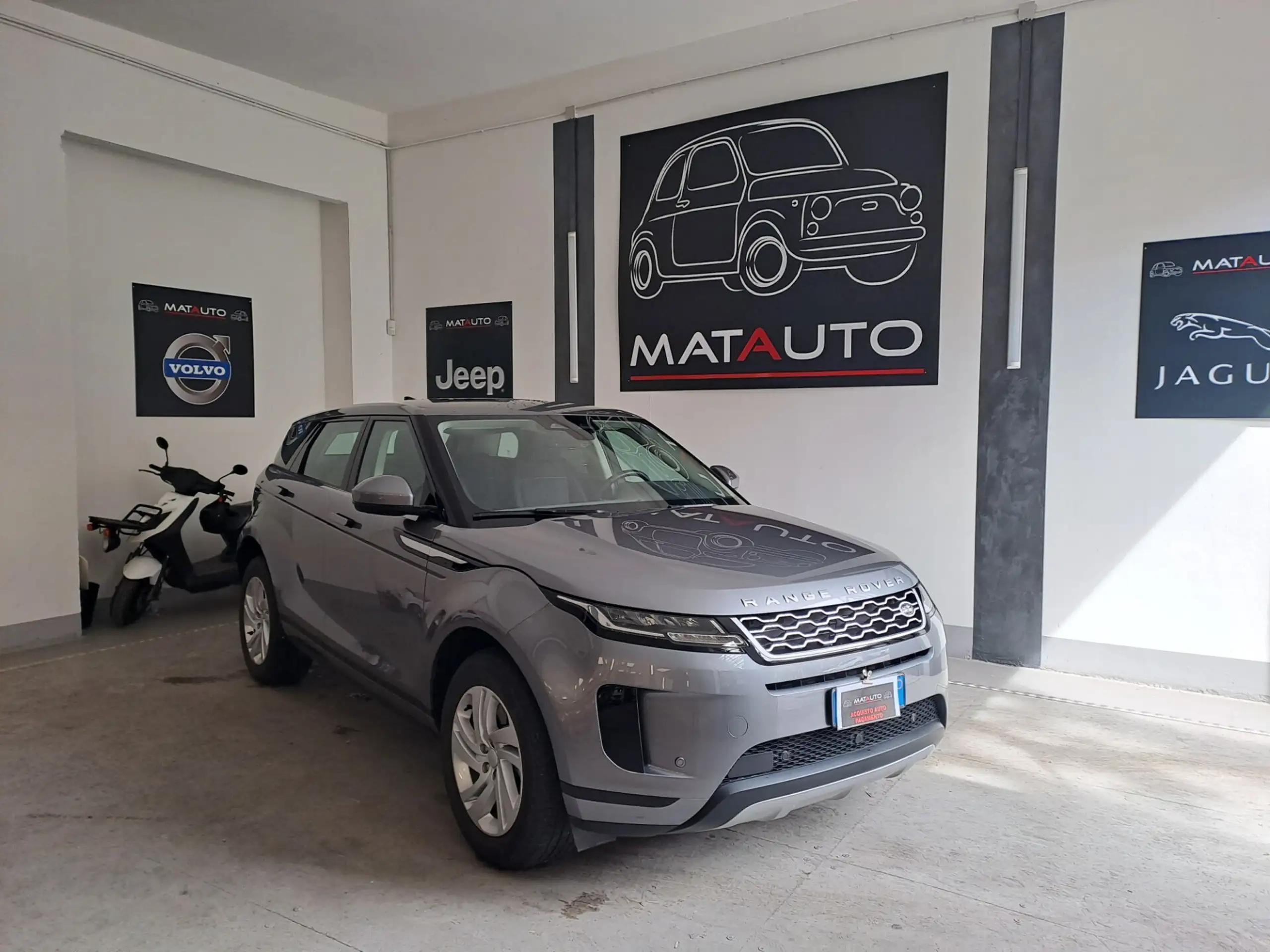 Land Rover - Range Rover Evoque