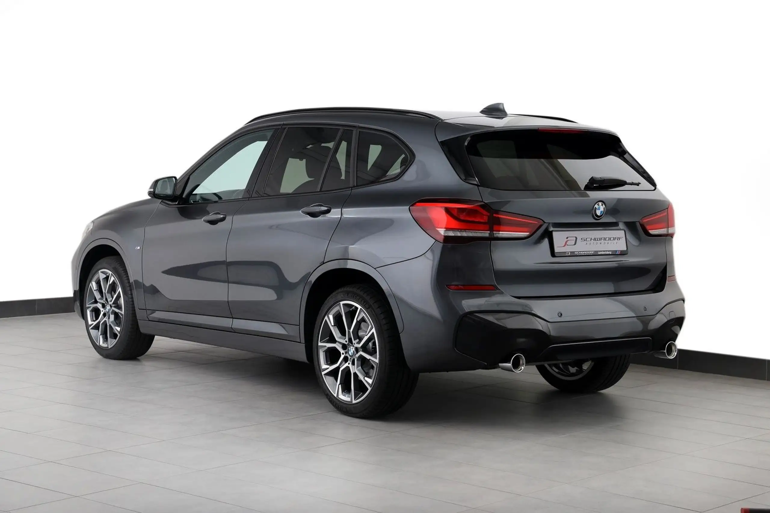 BMW - X1