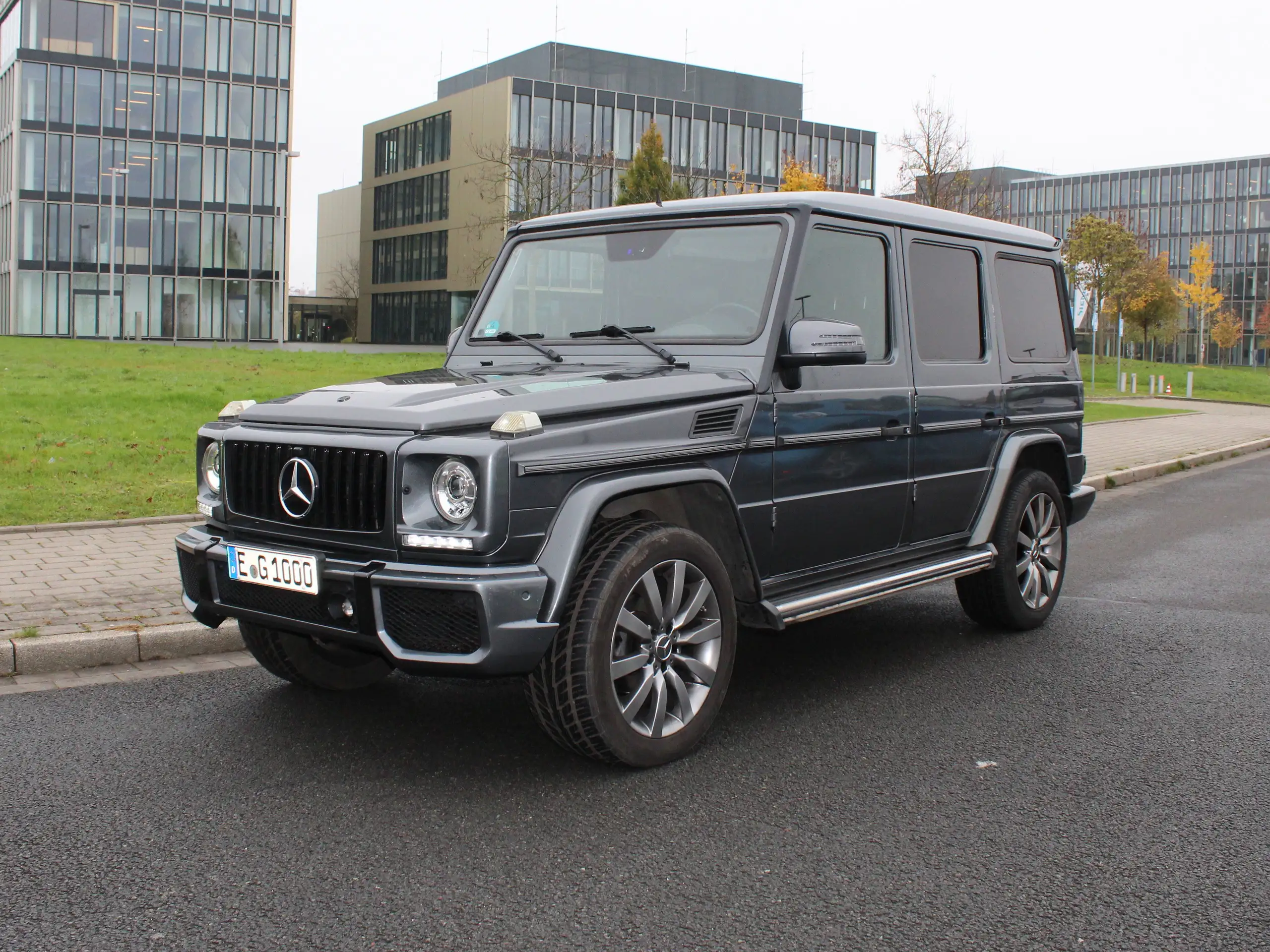 Mercedes-Benz - G 400