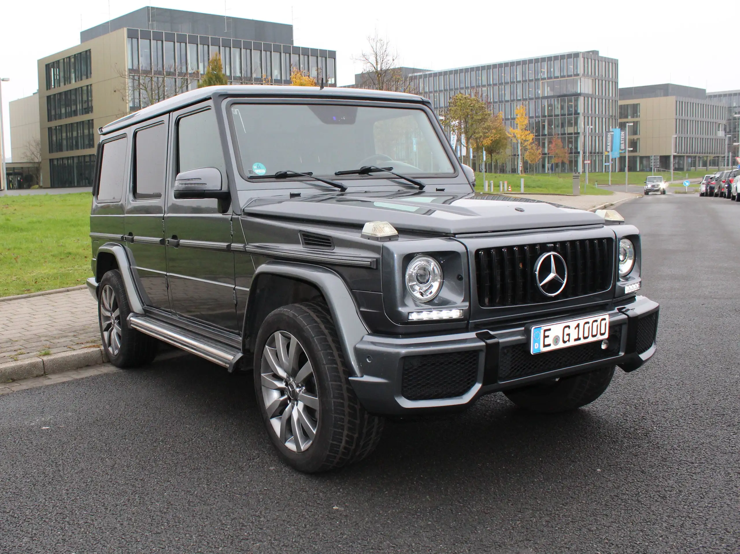 Mercedes-Benz - G 400