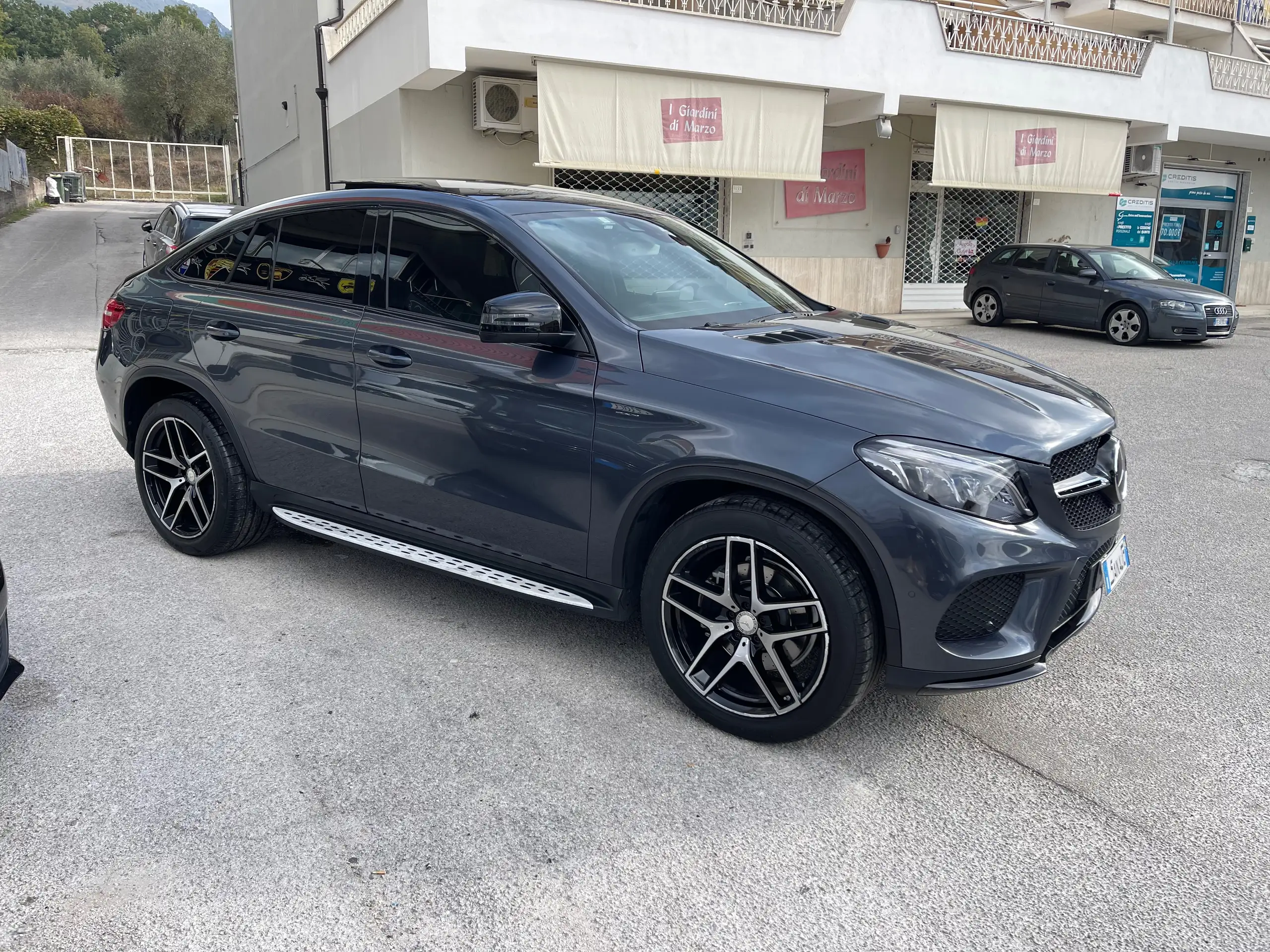 Mercedes-Benz - GLE 350