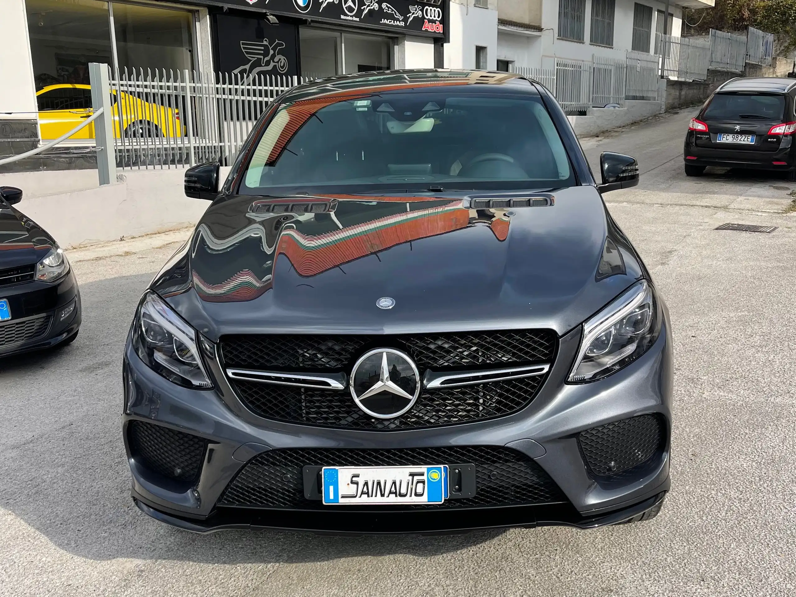 Mercedes-Benz - GLE 350