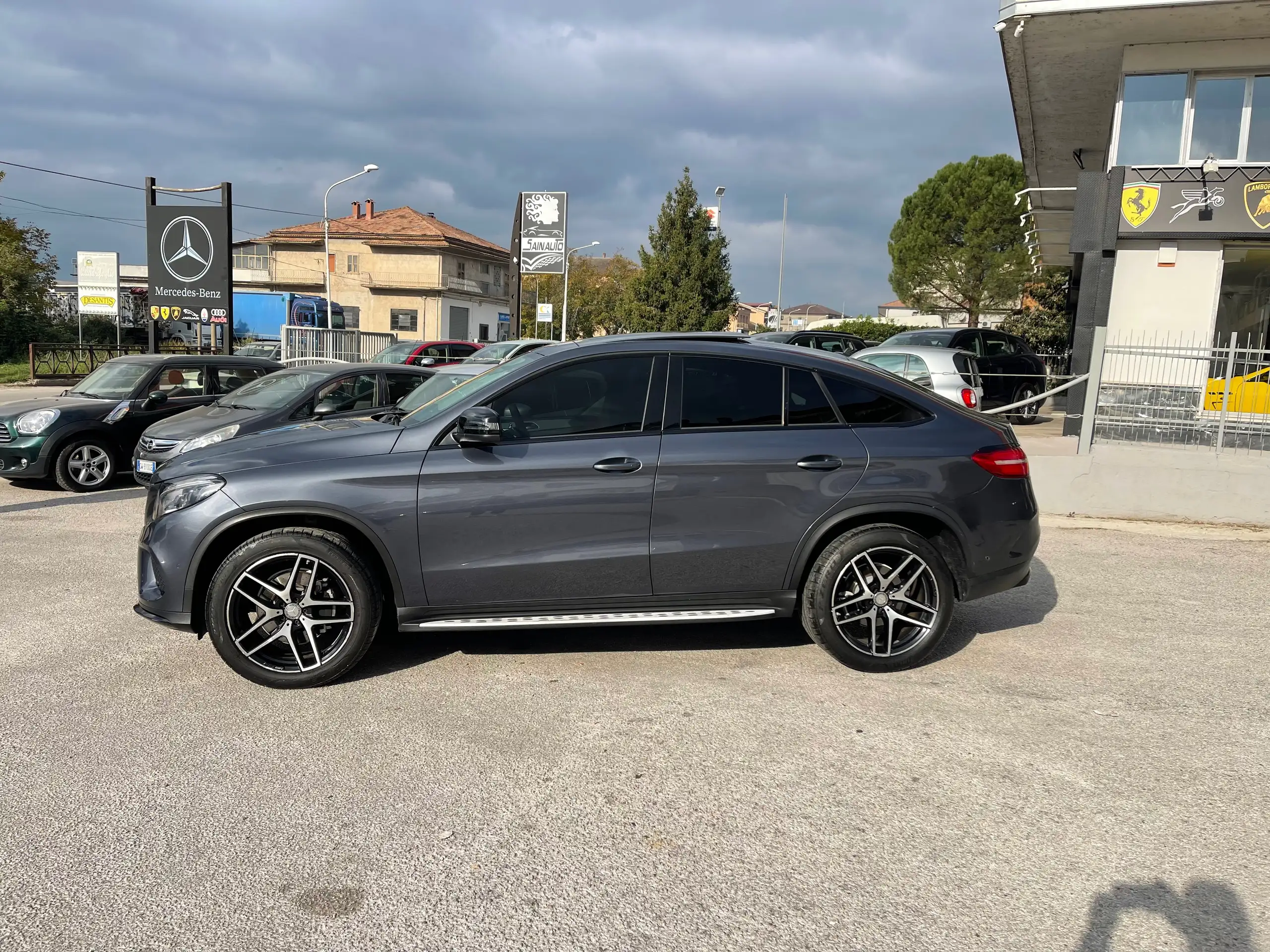 Mercedes-Benz - GLE 350