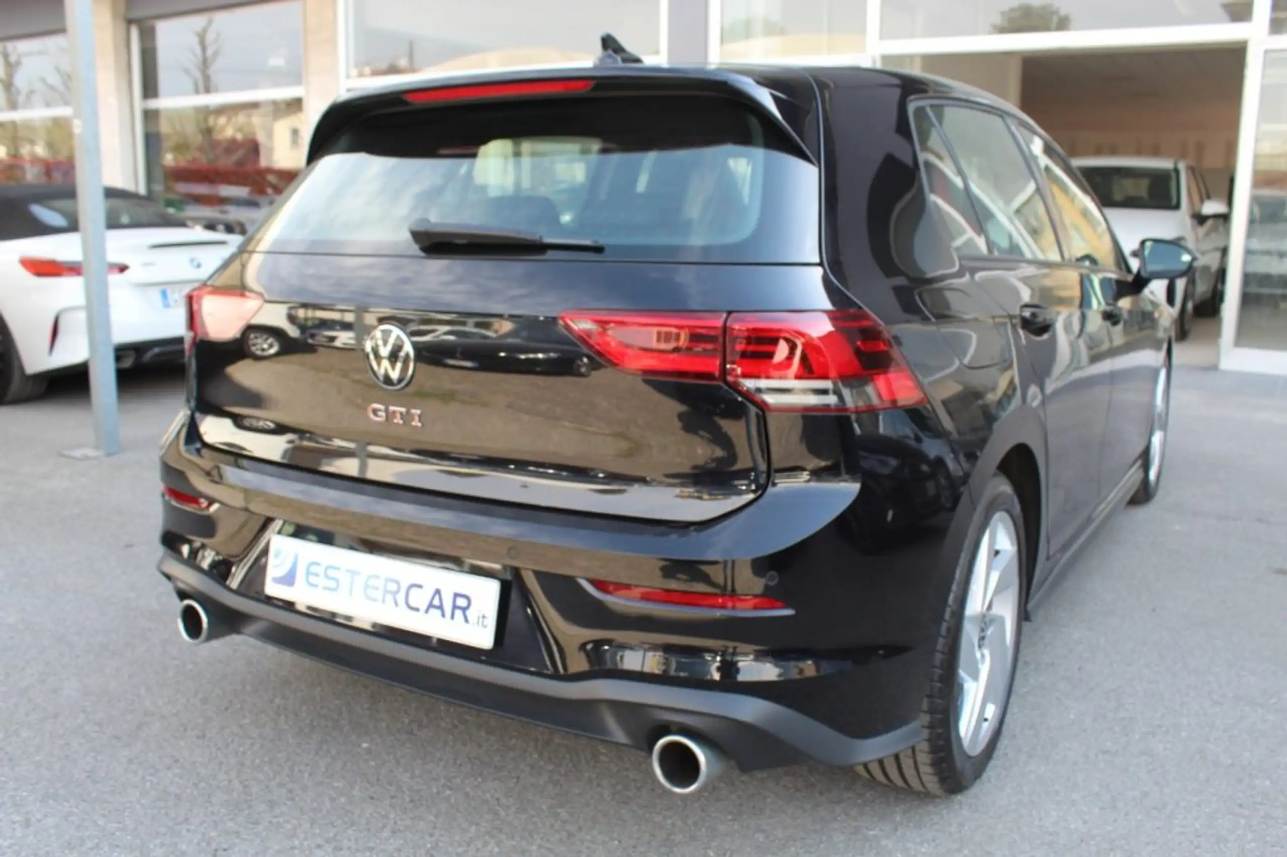 Volkswagen - Golf