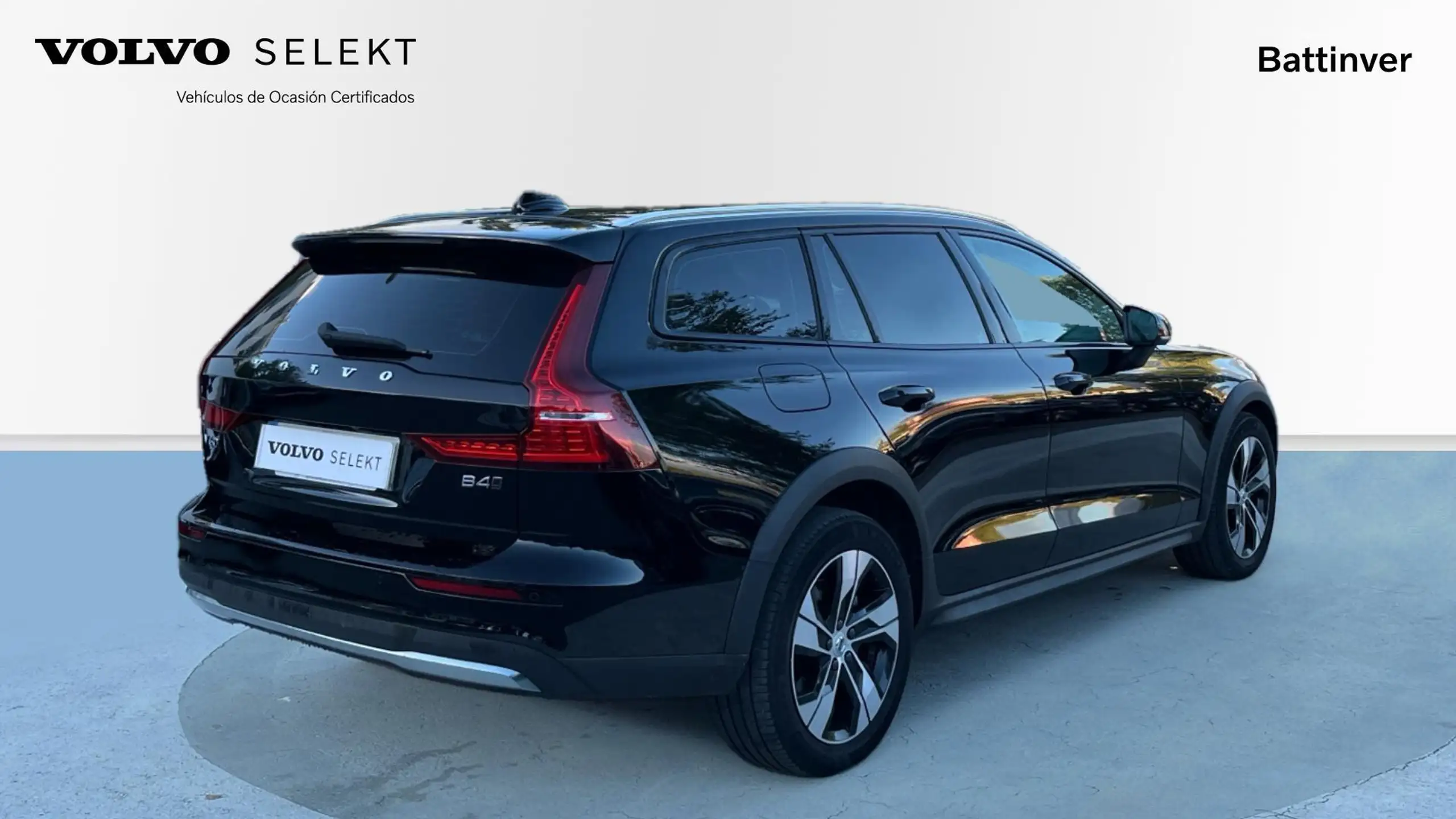 Volvo - V60 Cross Country