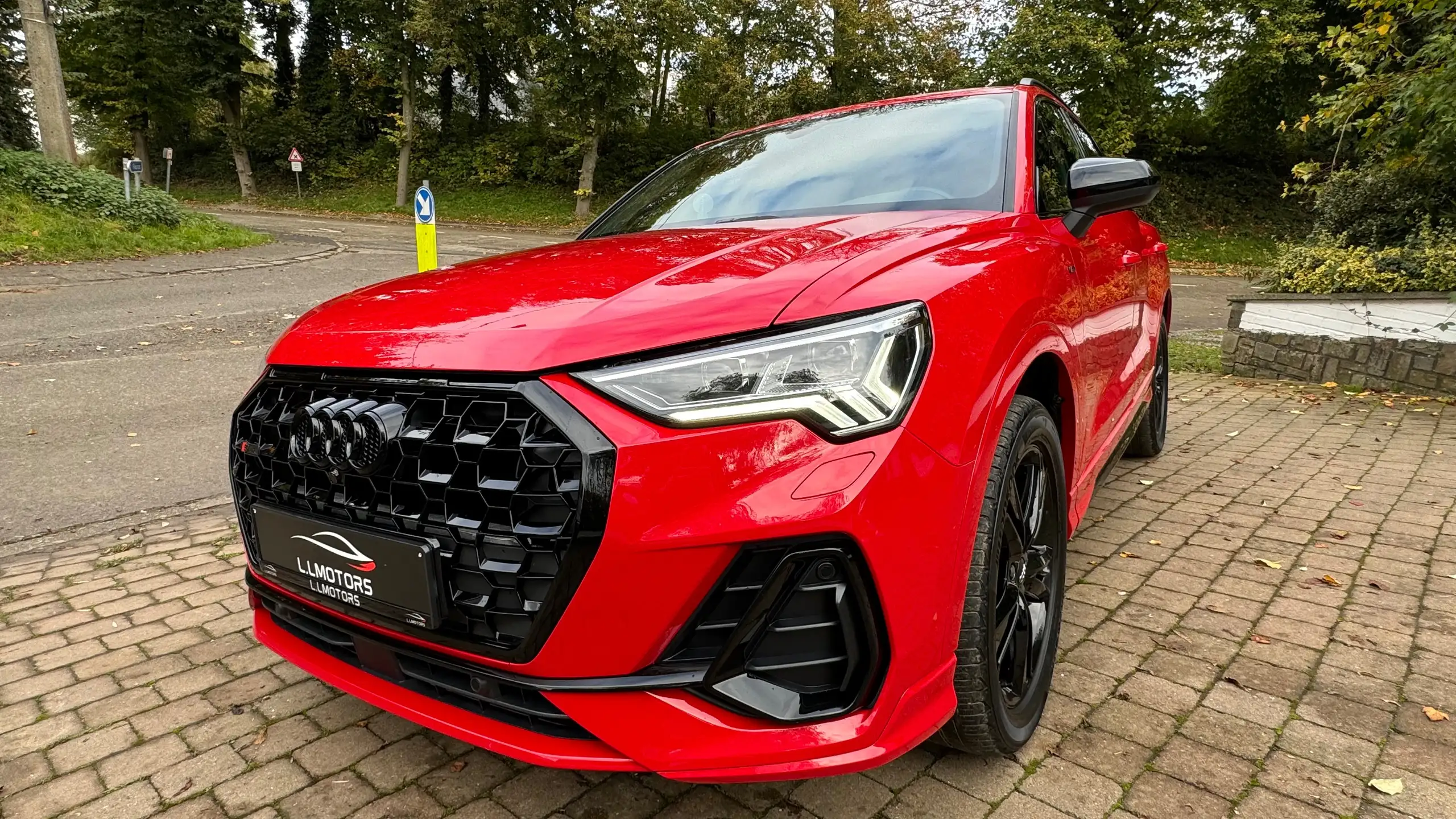 Audi - Q3