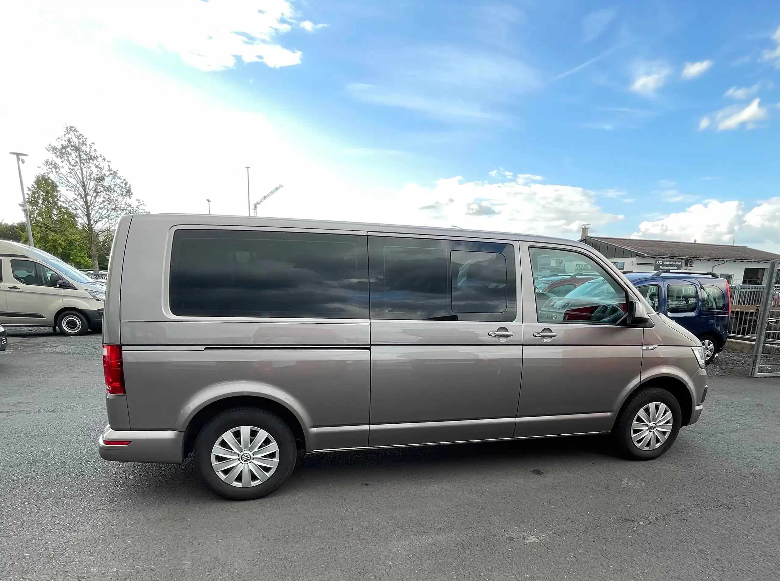 Volkswagen - T6 Caravelle