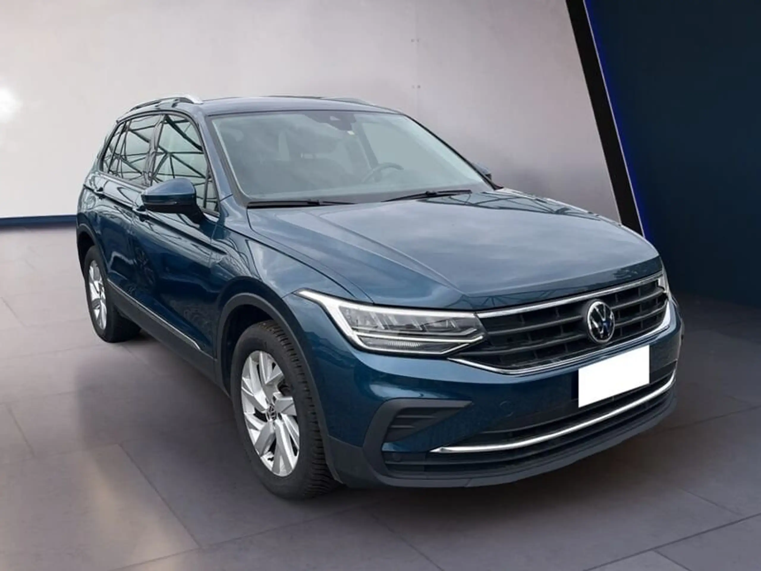 Volkswagen - Tiguan