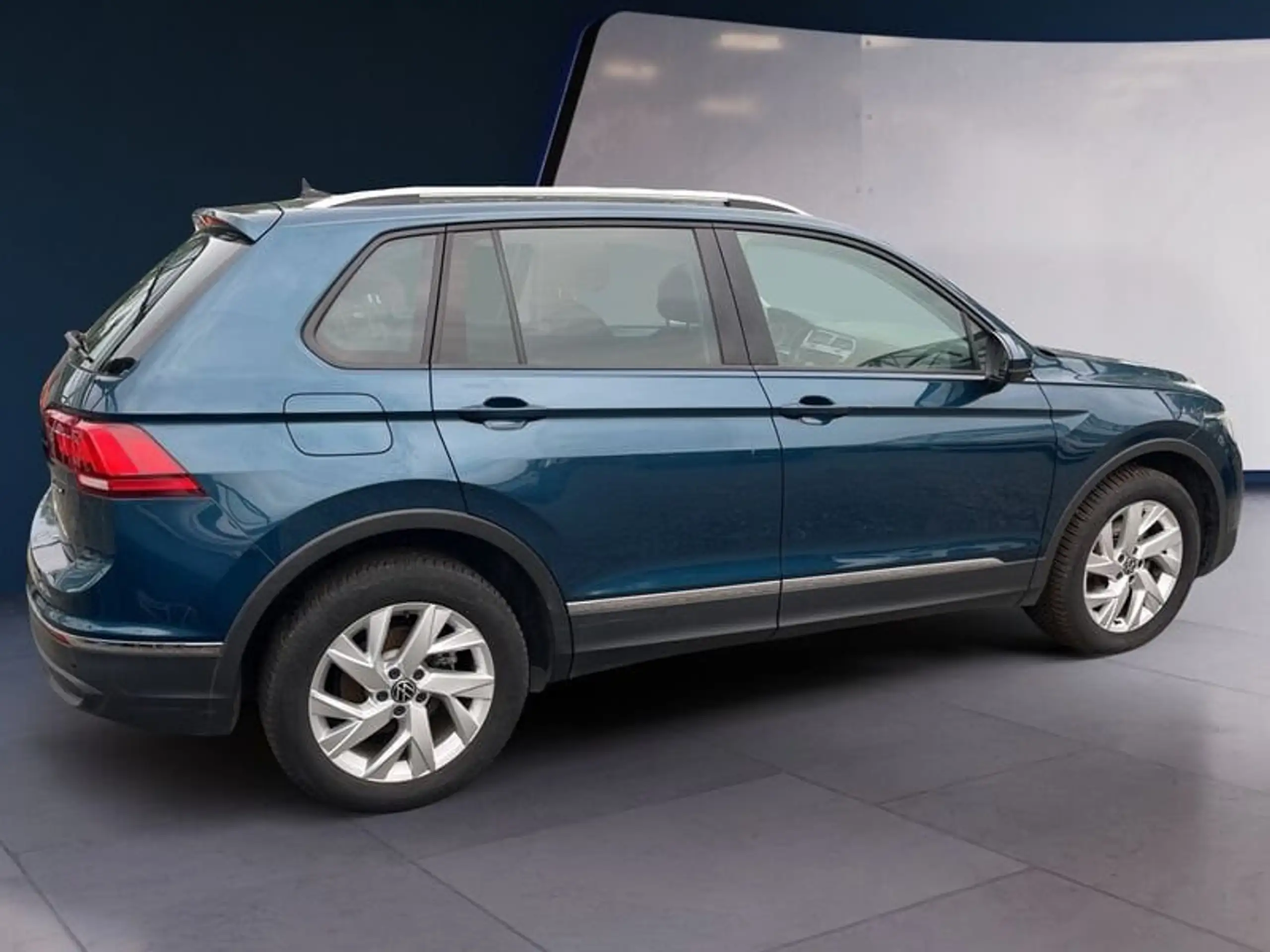 Volkswagen - Tiguan