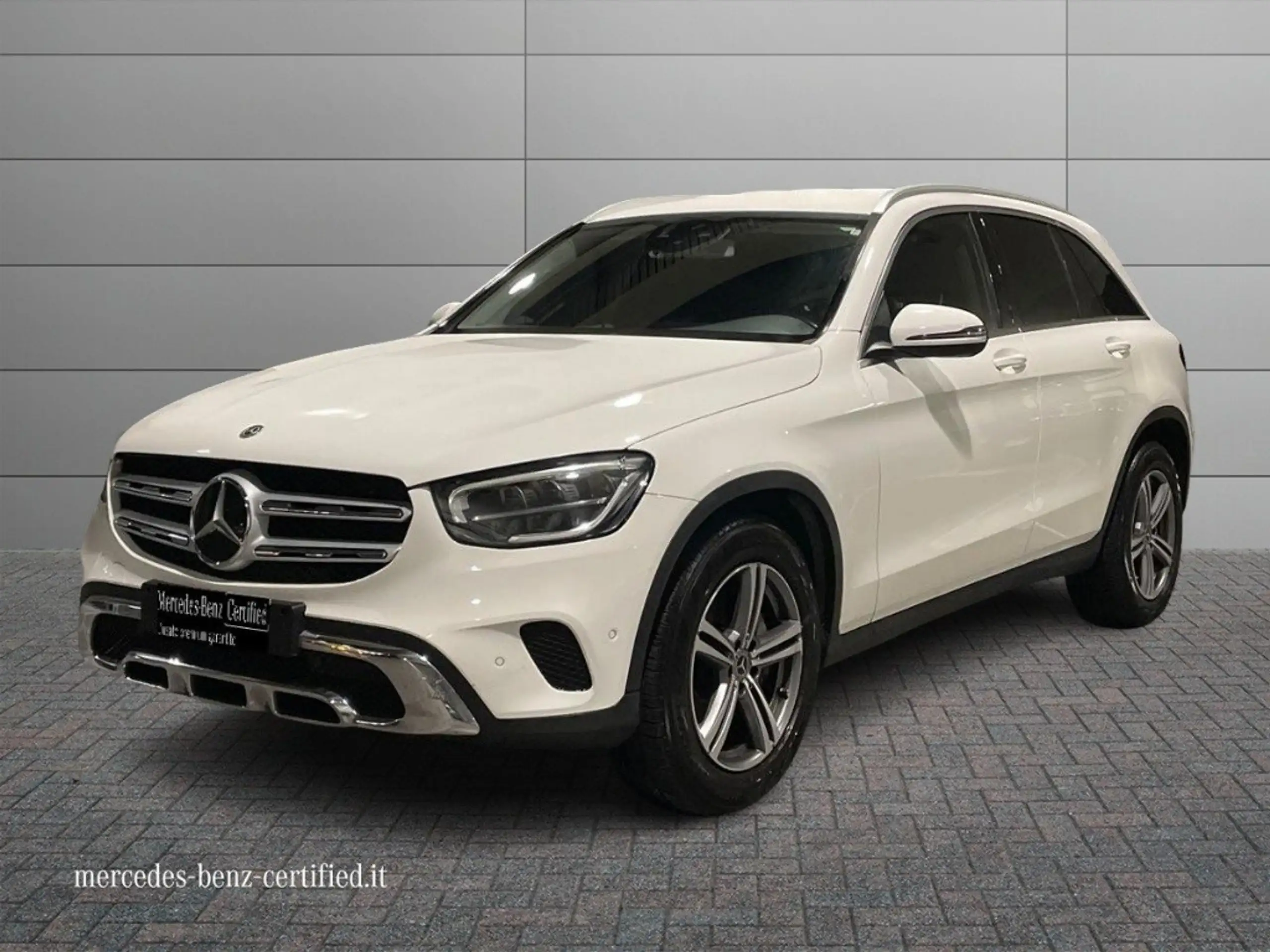 Mercedes-Benz - GLC 220