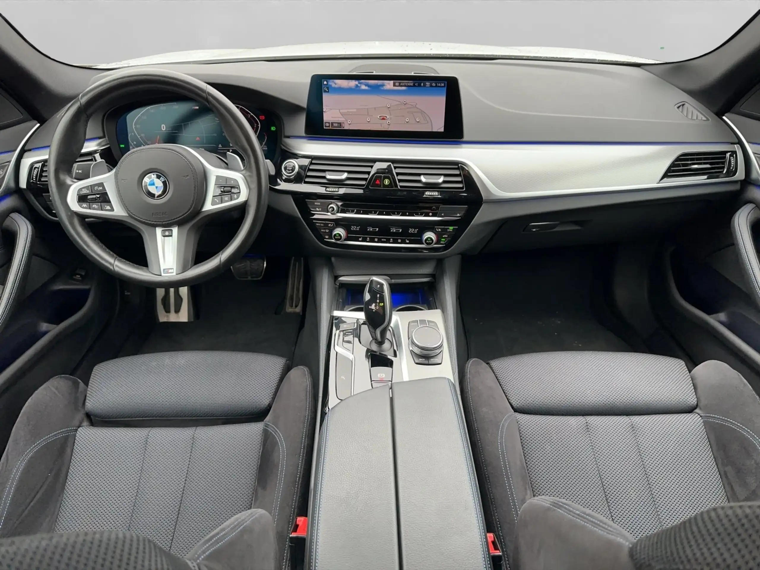 BMW - 520