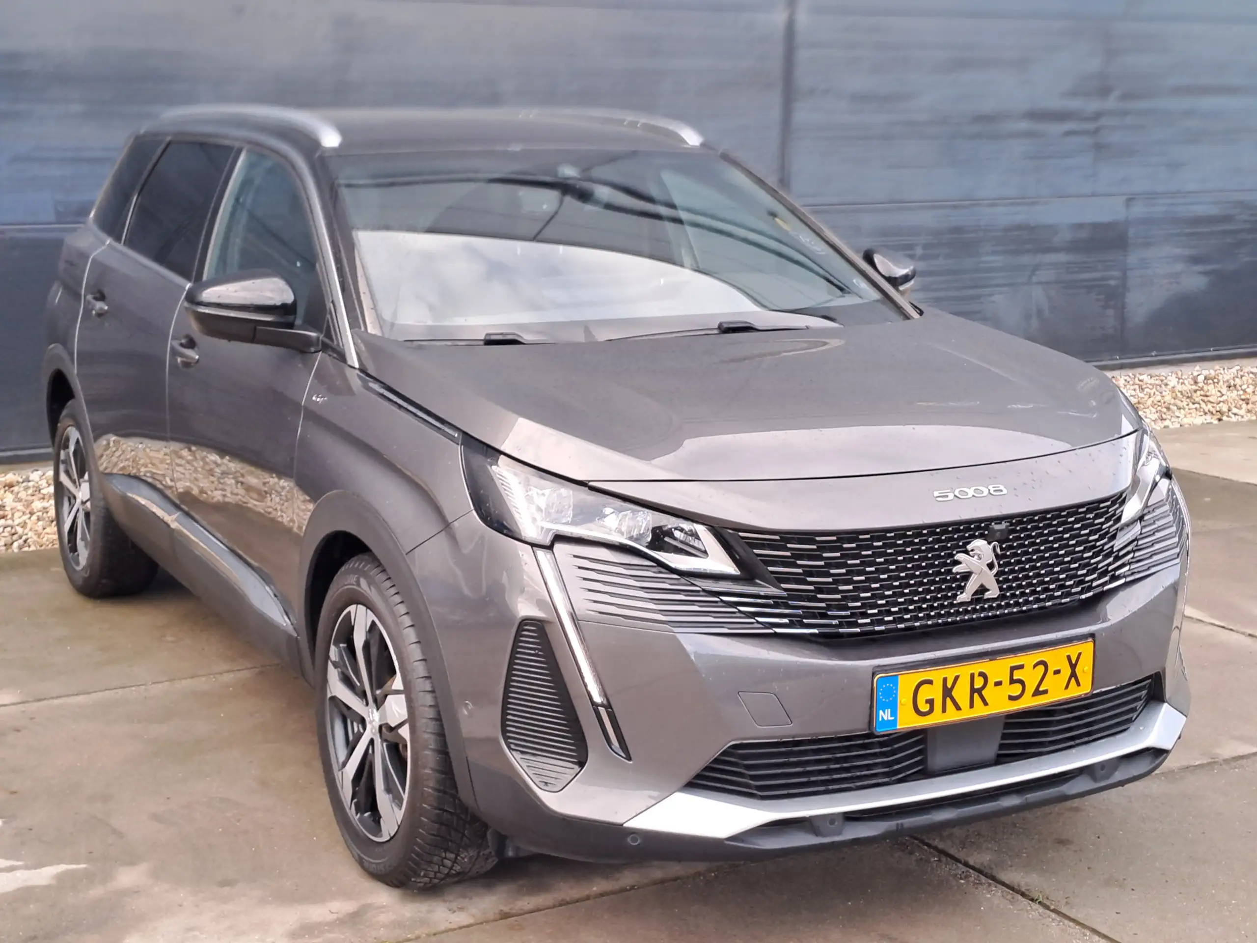 Peugeot - 5008